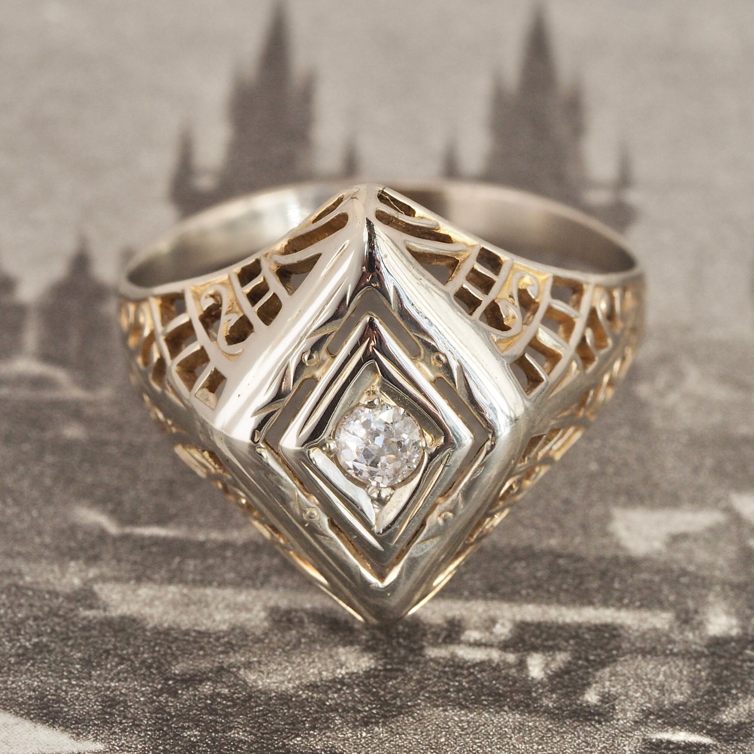 Art Deco 14k White Gold Diamond Kite Filigree Ring