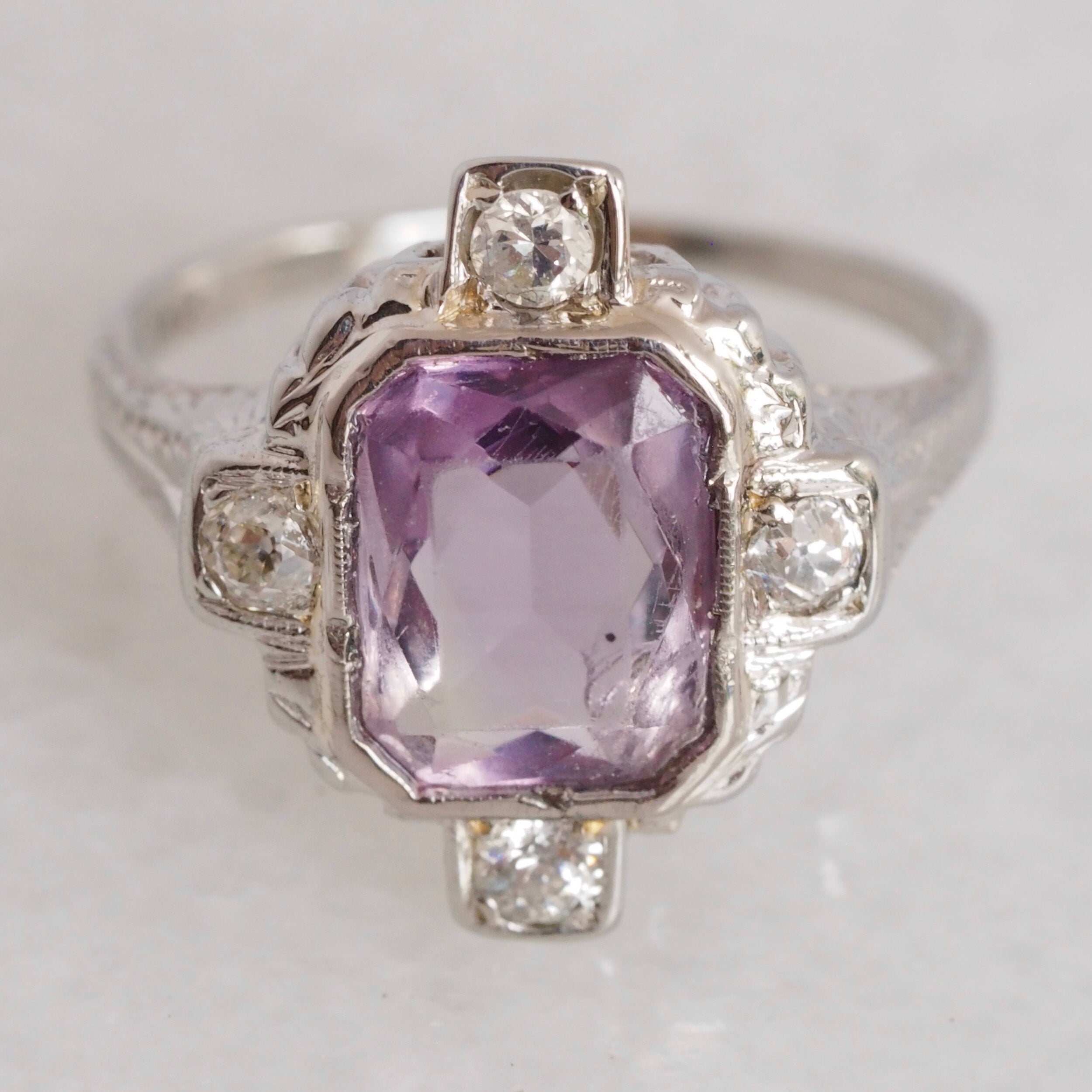 Art Deco 18k Gold Amethyst Diamond Ring