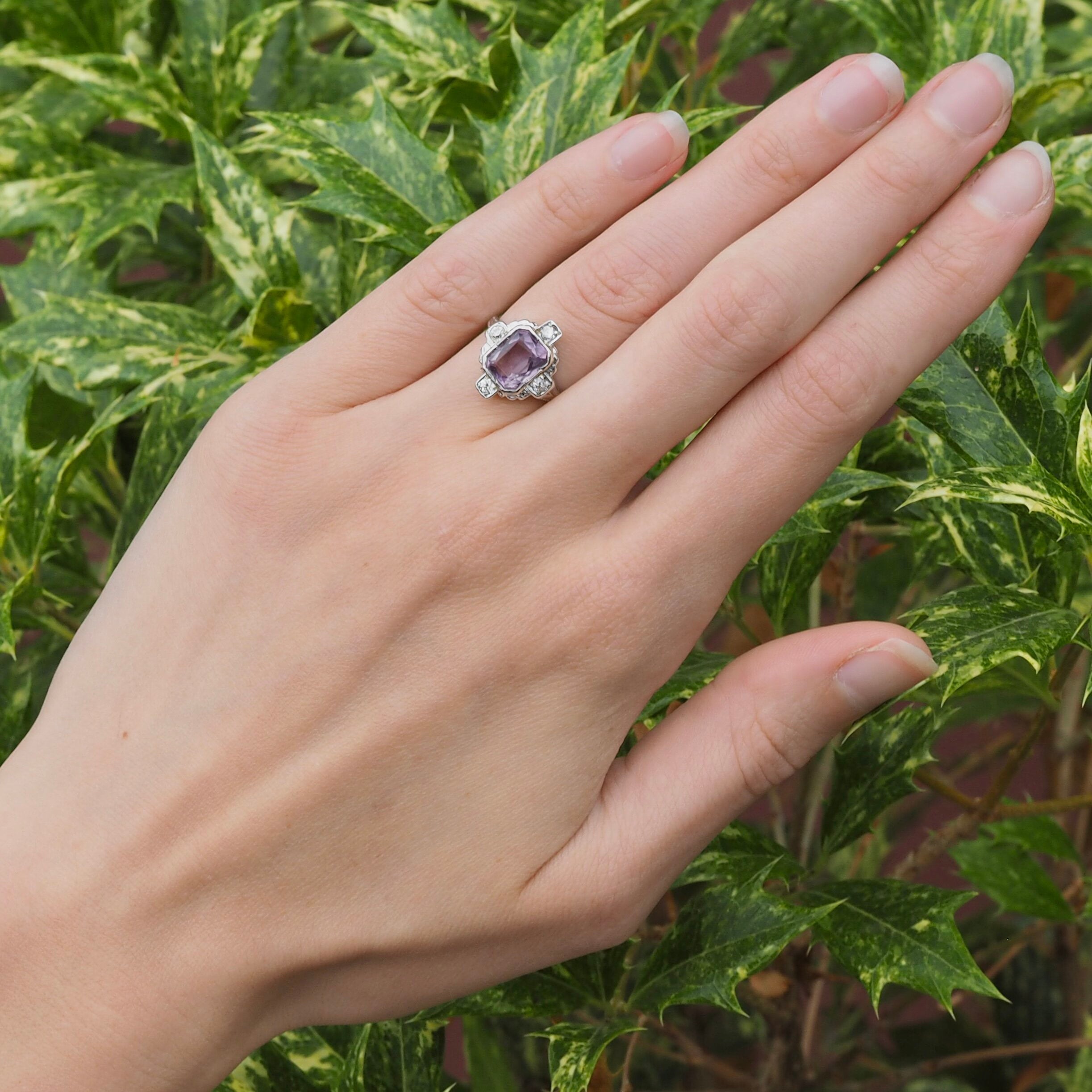 Art Deco 18k Gold Amethyst Diamond Ring