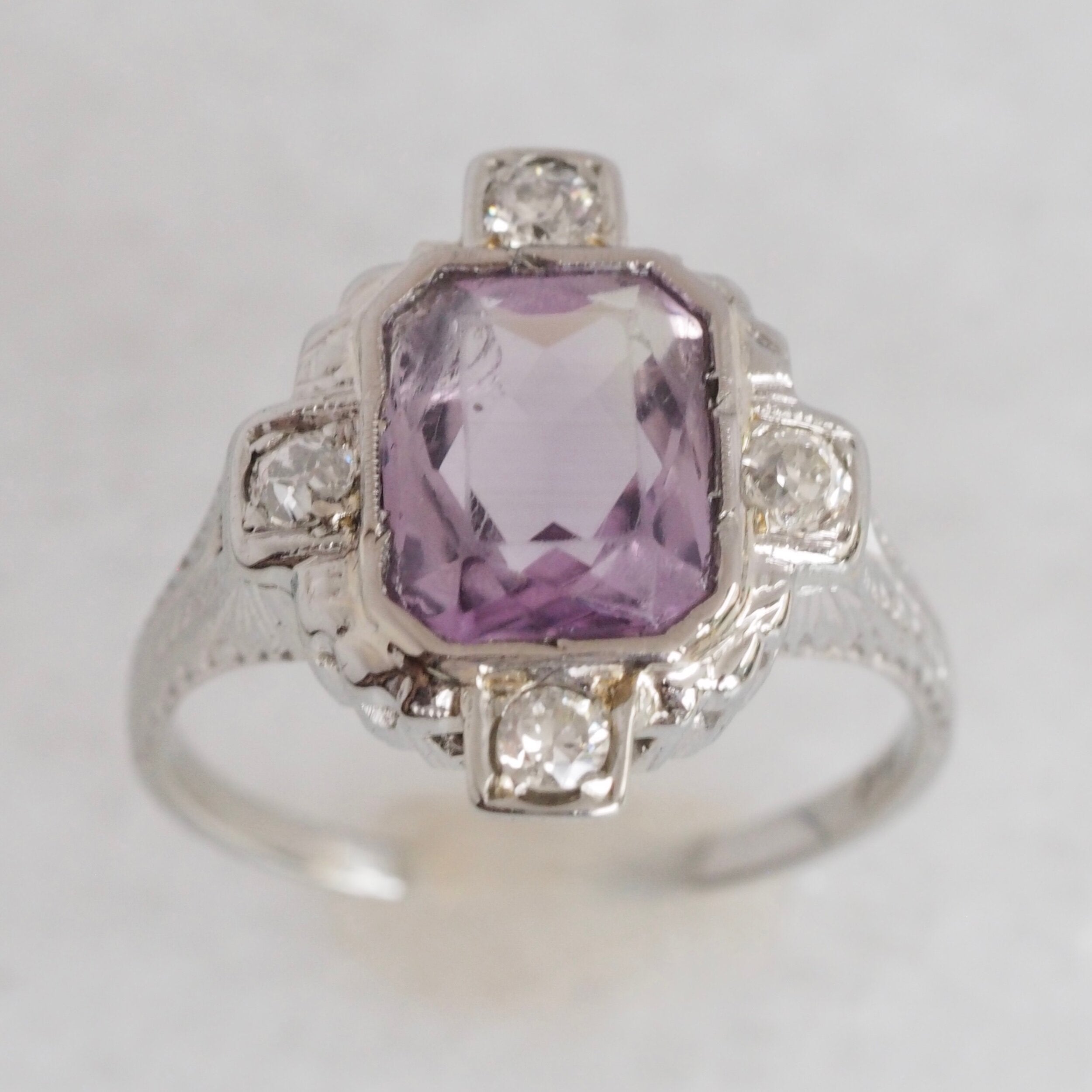 Art Deco 18k Gold Amethyst Diamond Ring