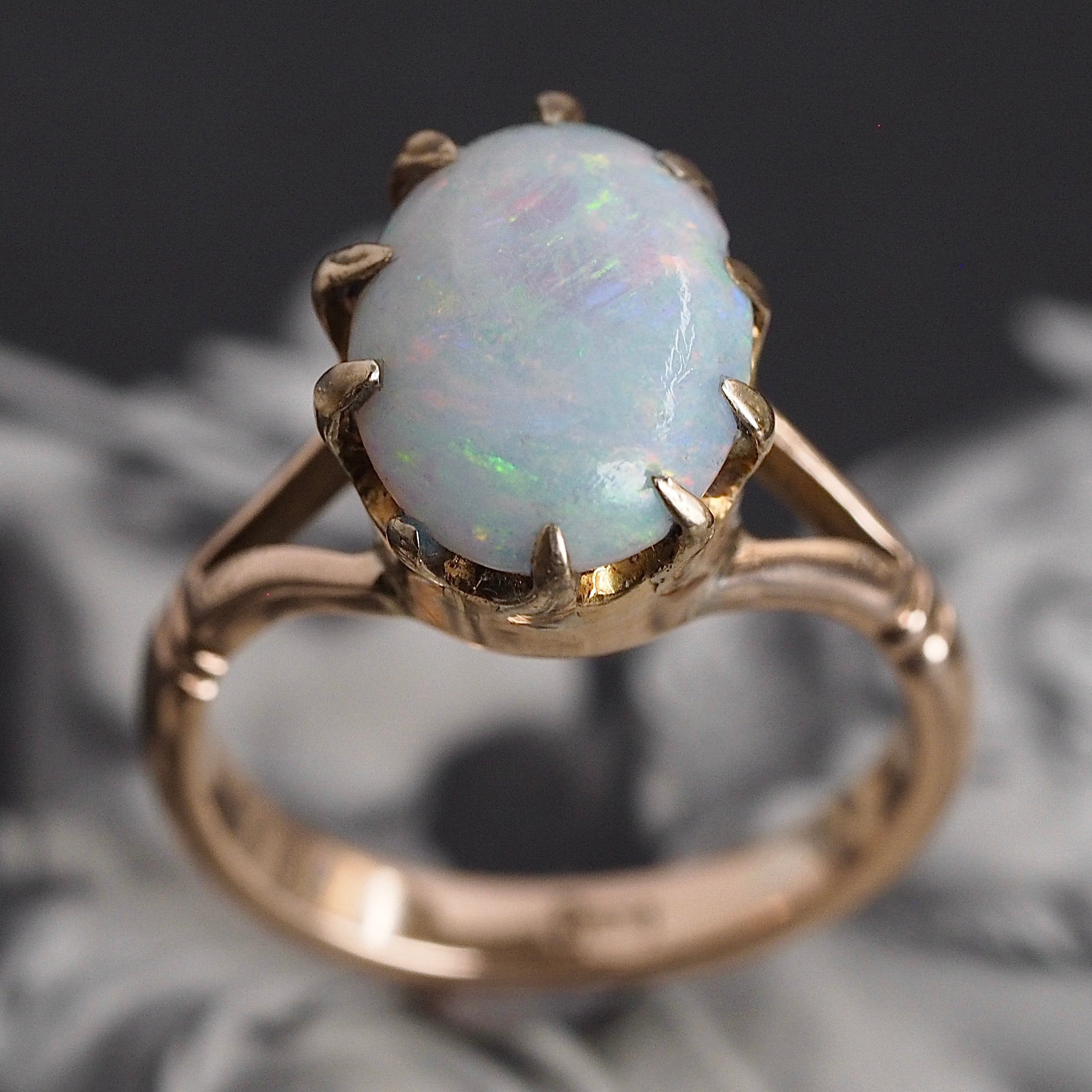 Antique Victorian English 9k Gold Opal Ring