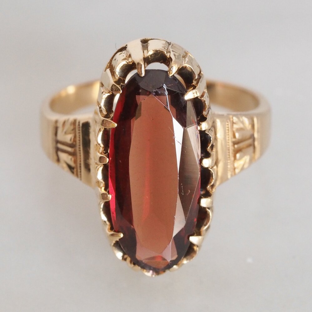 Antique Victorian 14k Gold Garnet Ring
