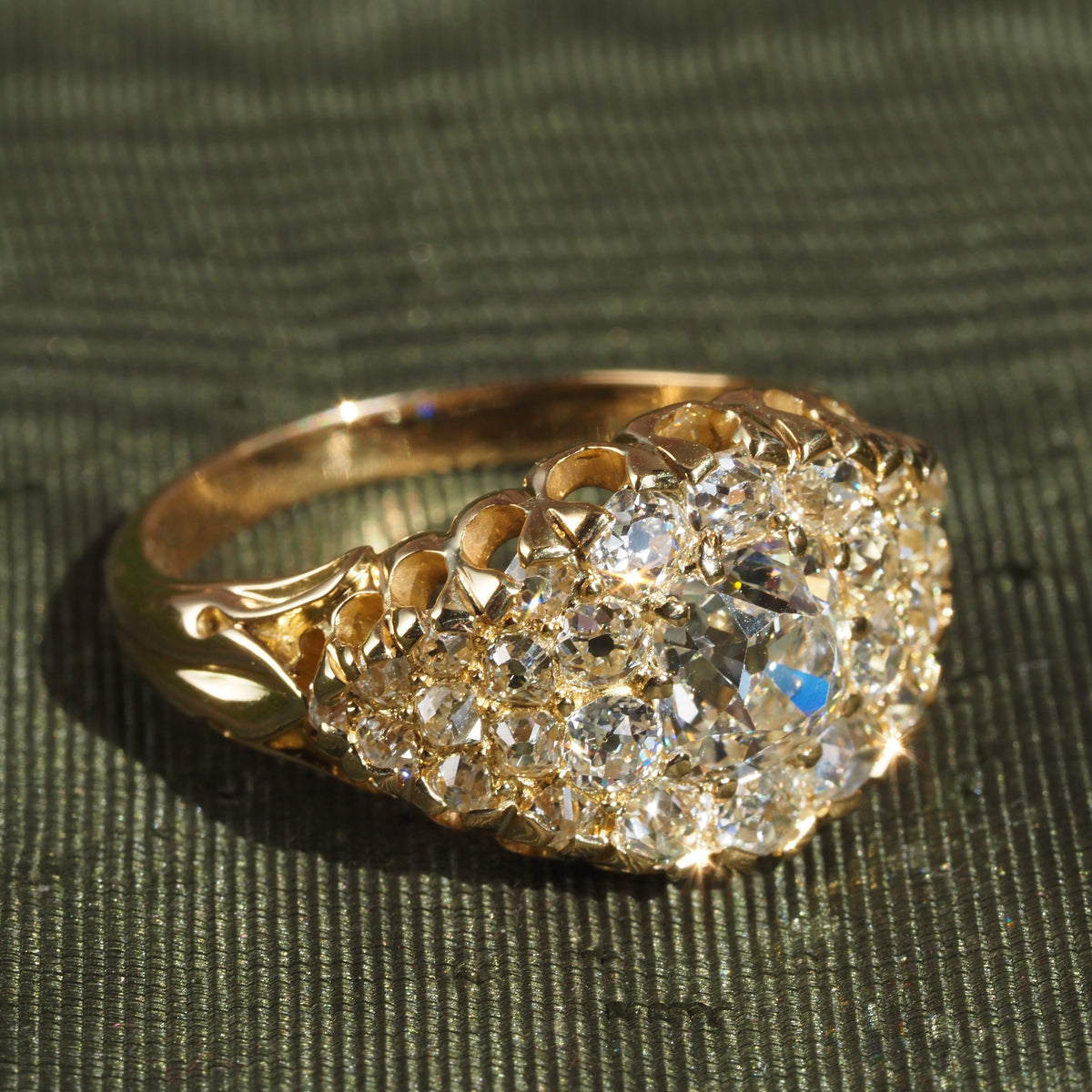 c. 1910 2.90ctw Old Mine Cut Diamond Cluster 18k Gold Ring