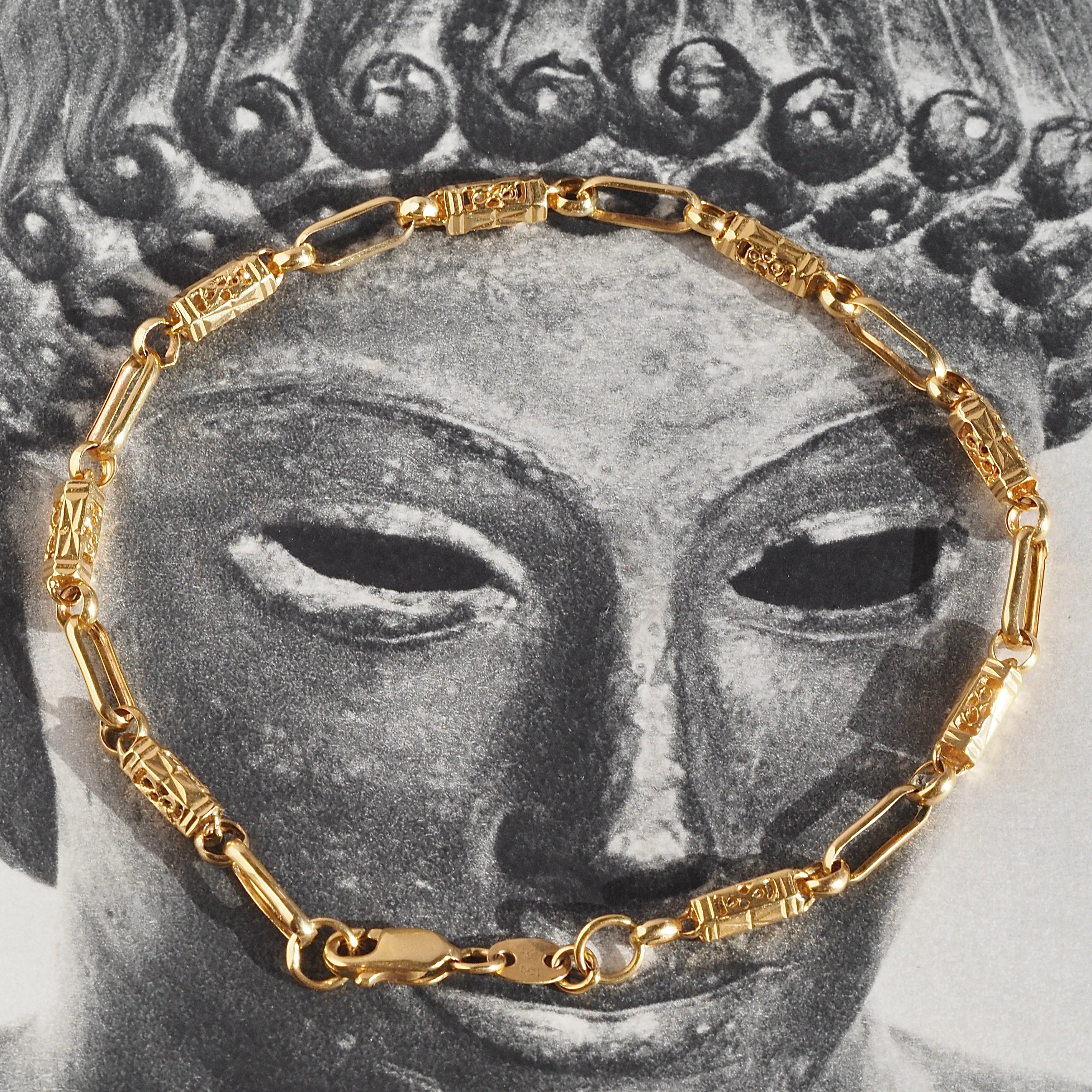 Vintage Ornate Barrel 18k Gold 8.5”Bracelet