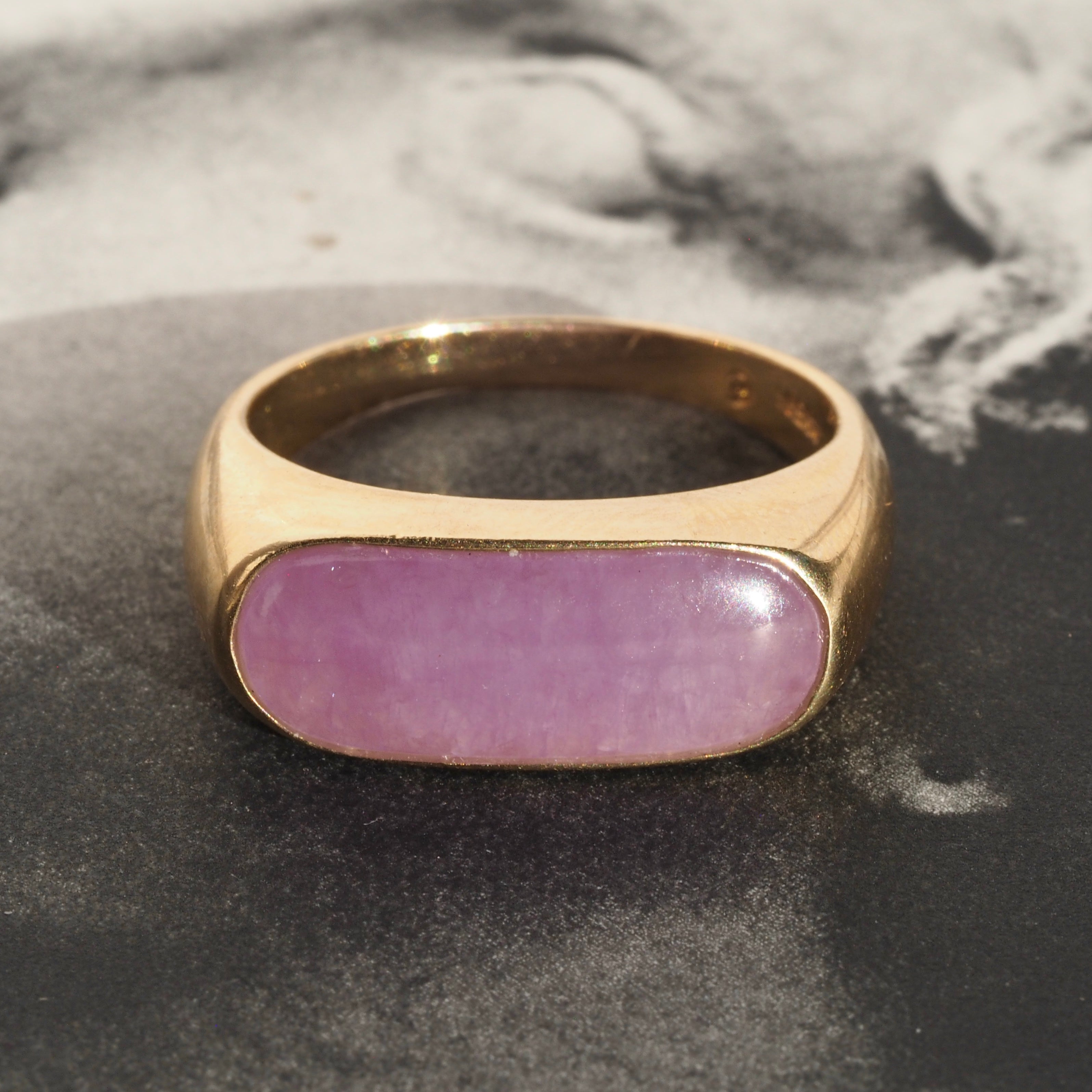 Vintage 14k Gold Lavender Jade Saddle Ring