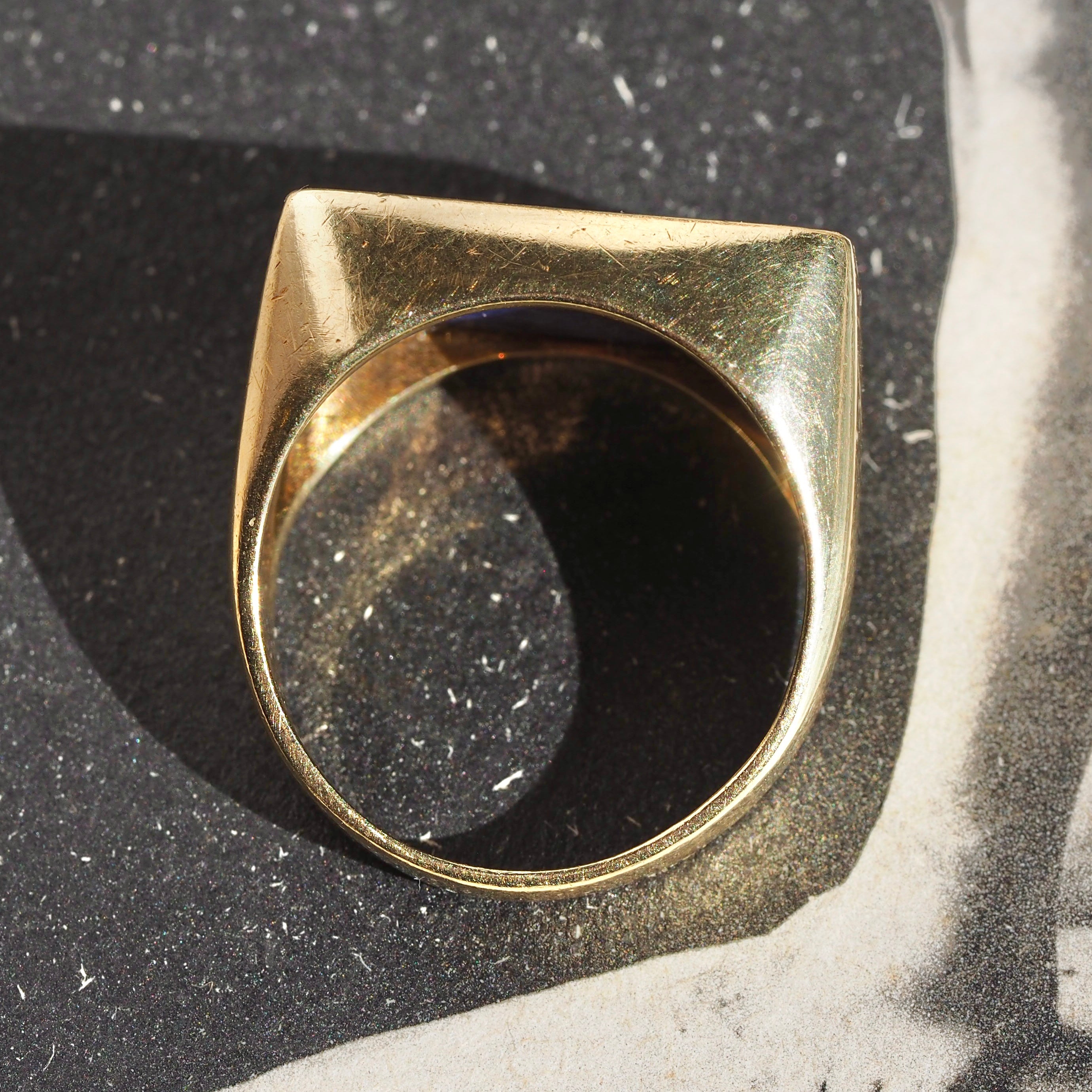 Vintage Modernist 18k Gold Lapis Ring