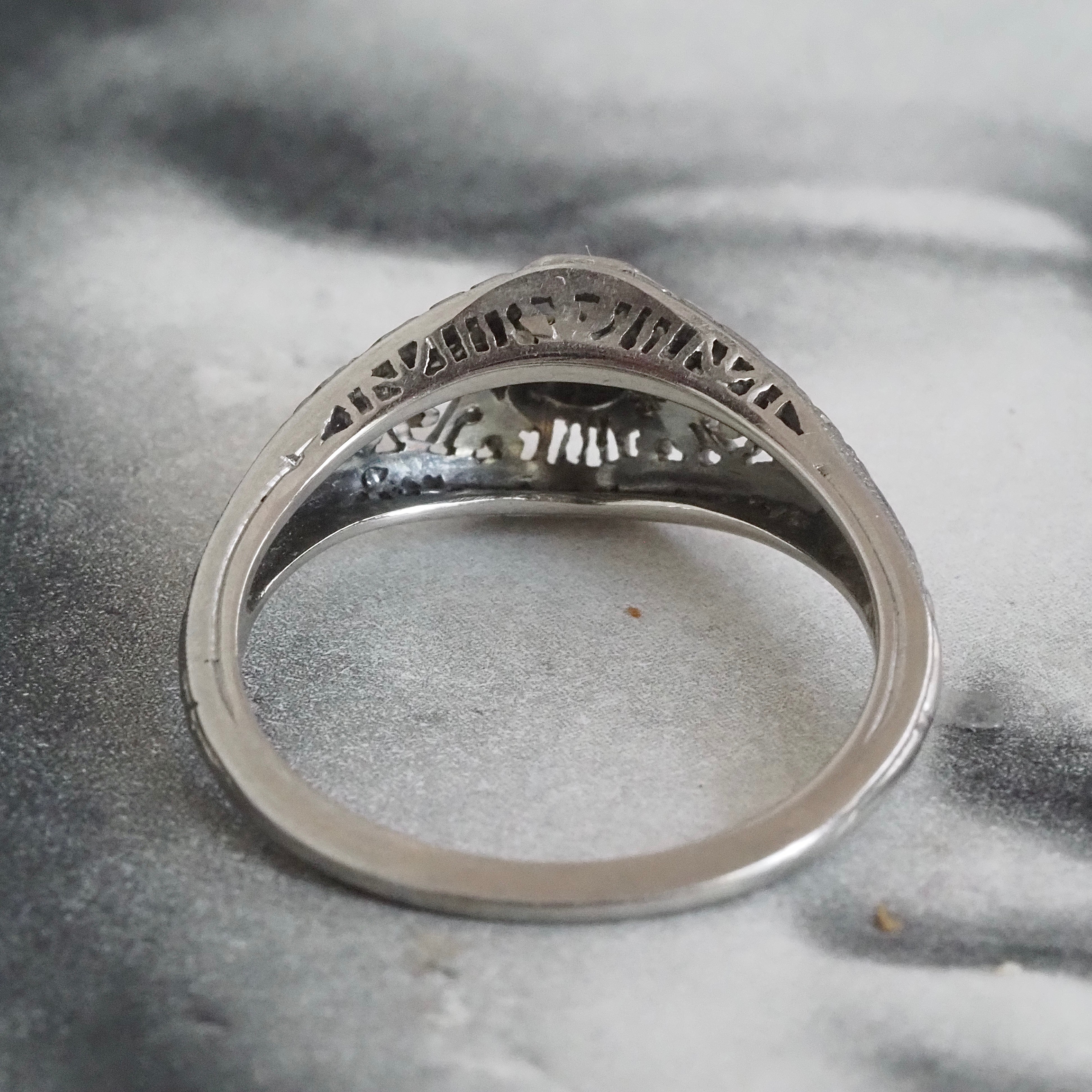 Antique Art Deco Old European Cut Diamond Open Work 18k White Gold Ring