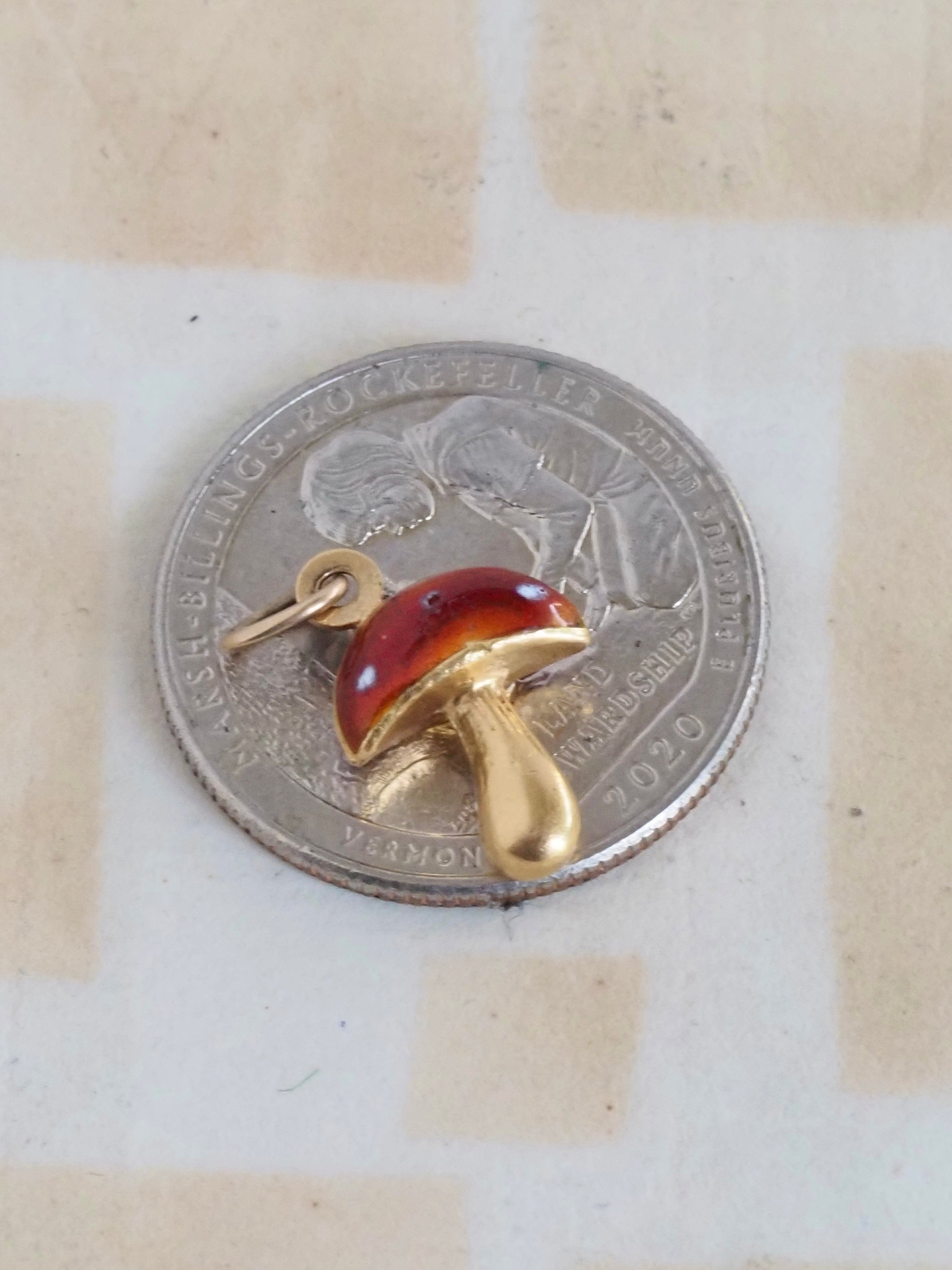 Vintage 1970’s Italian 14k Gold Mushroom Charm