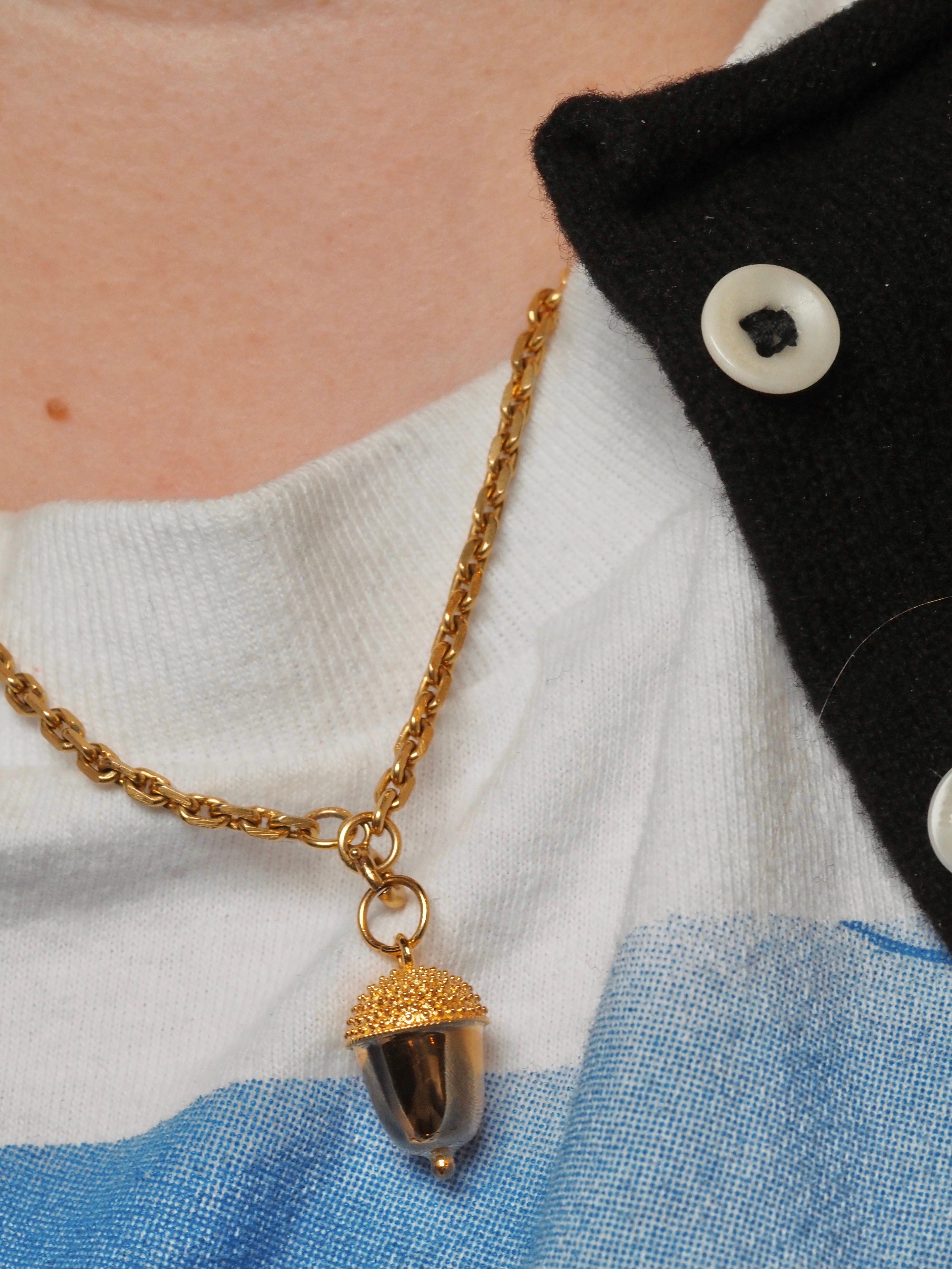Vintage Portuguese 19k Gold Acorn Charm