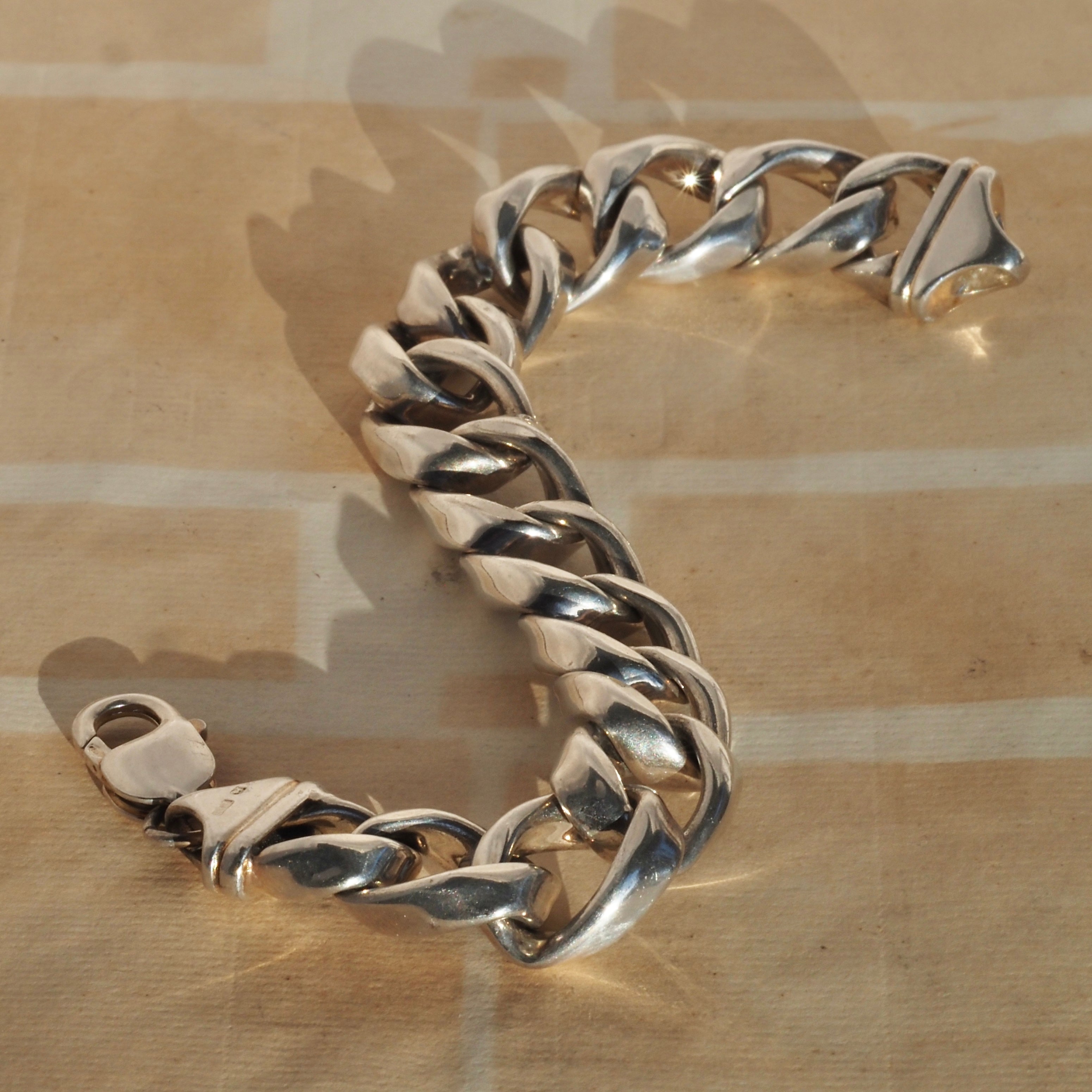 Vintage Italian Sterling Silver Puffed Curb Chain Bracelet