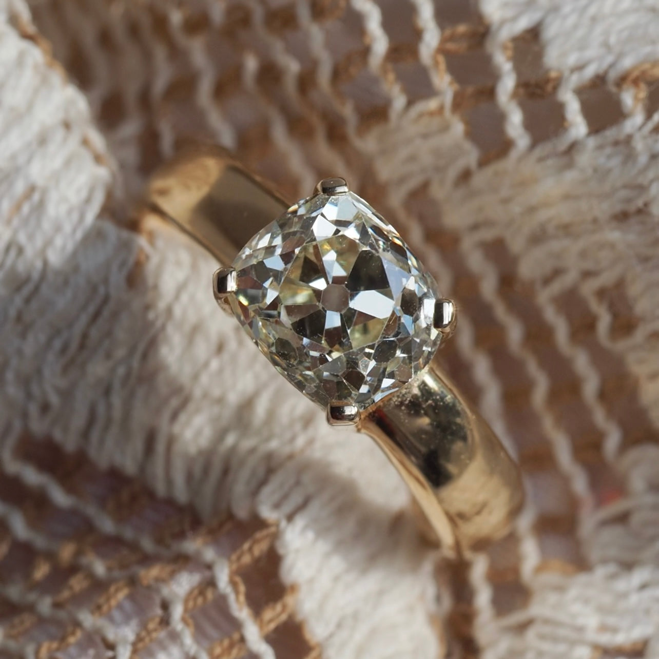 Antique 2ct Old Mine Cut Cushion Diamond in 14k Gold Engagement Ring