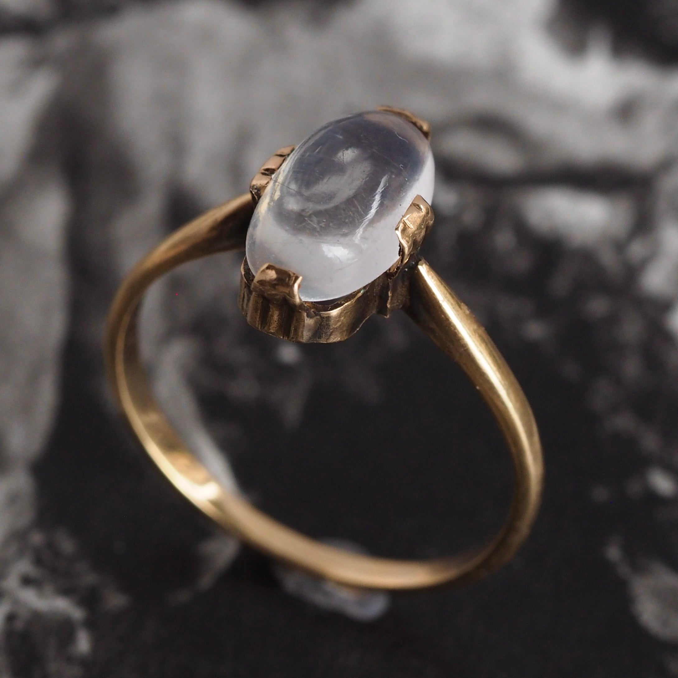 Antique 14k Gold Moonstone Ring