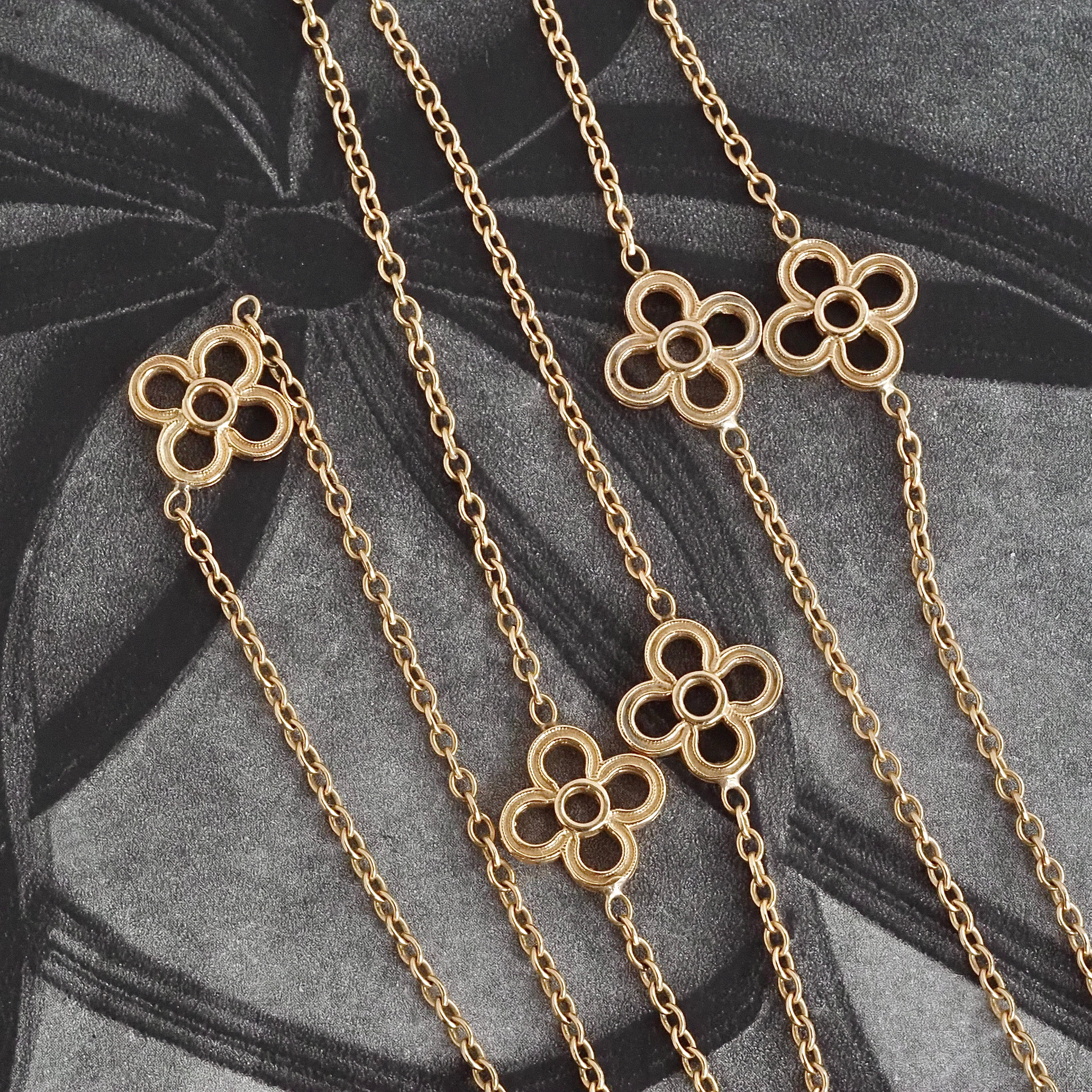 Vintage Venetian Cutout 18k Gold Pendant and Matching Quatrefoil Station Link 14k Gold Chain Necklace