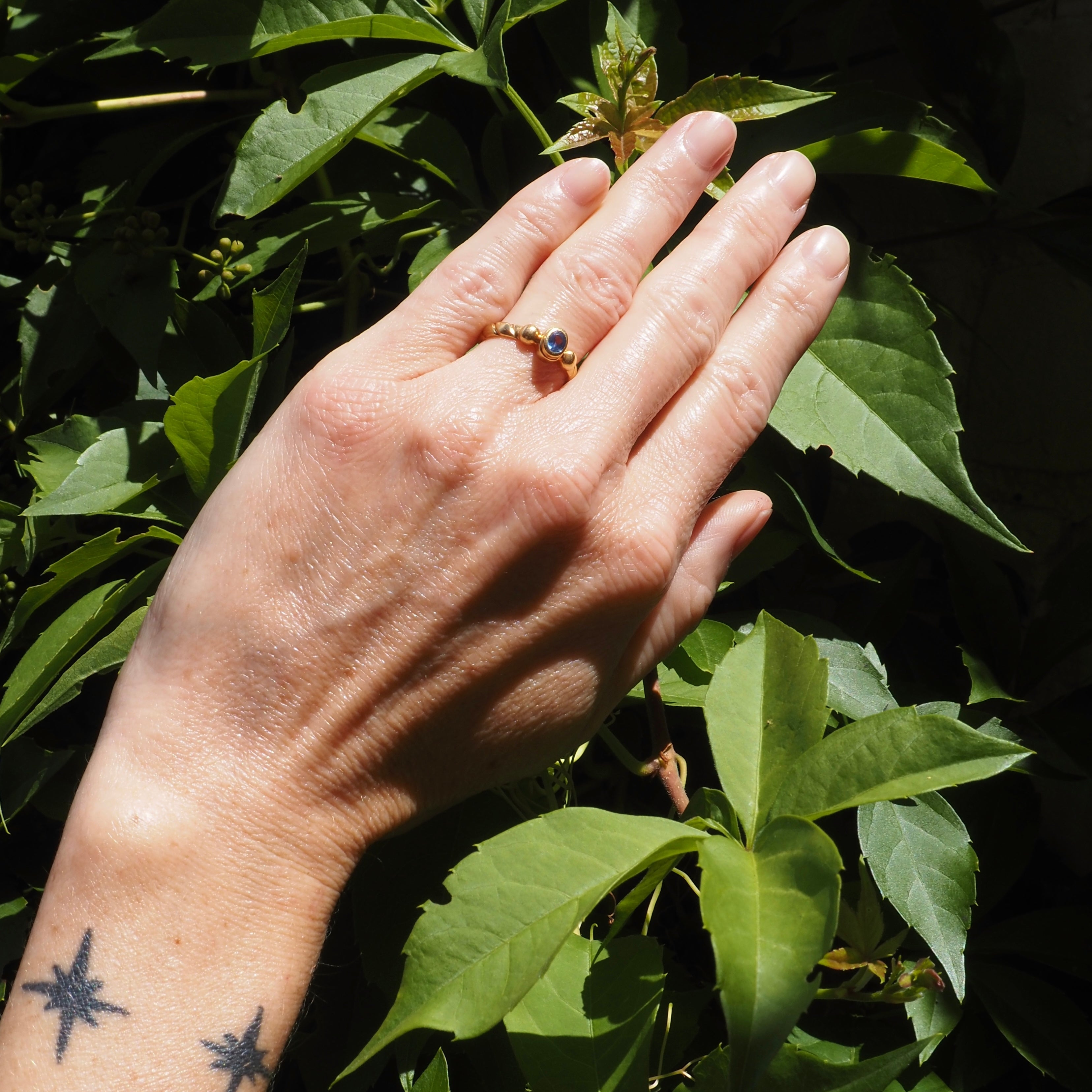 Vintage Sapphire Bezel Set 18k Gold Ring