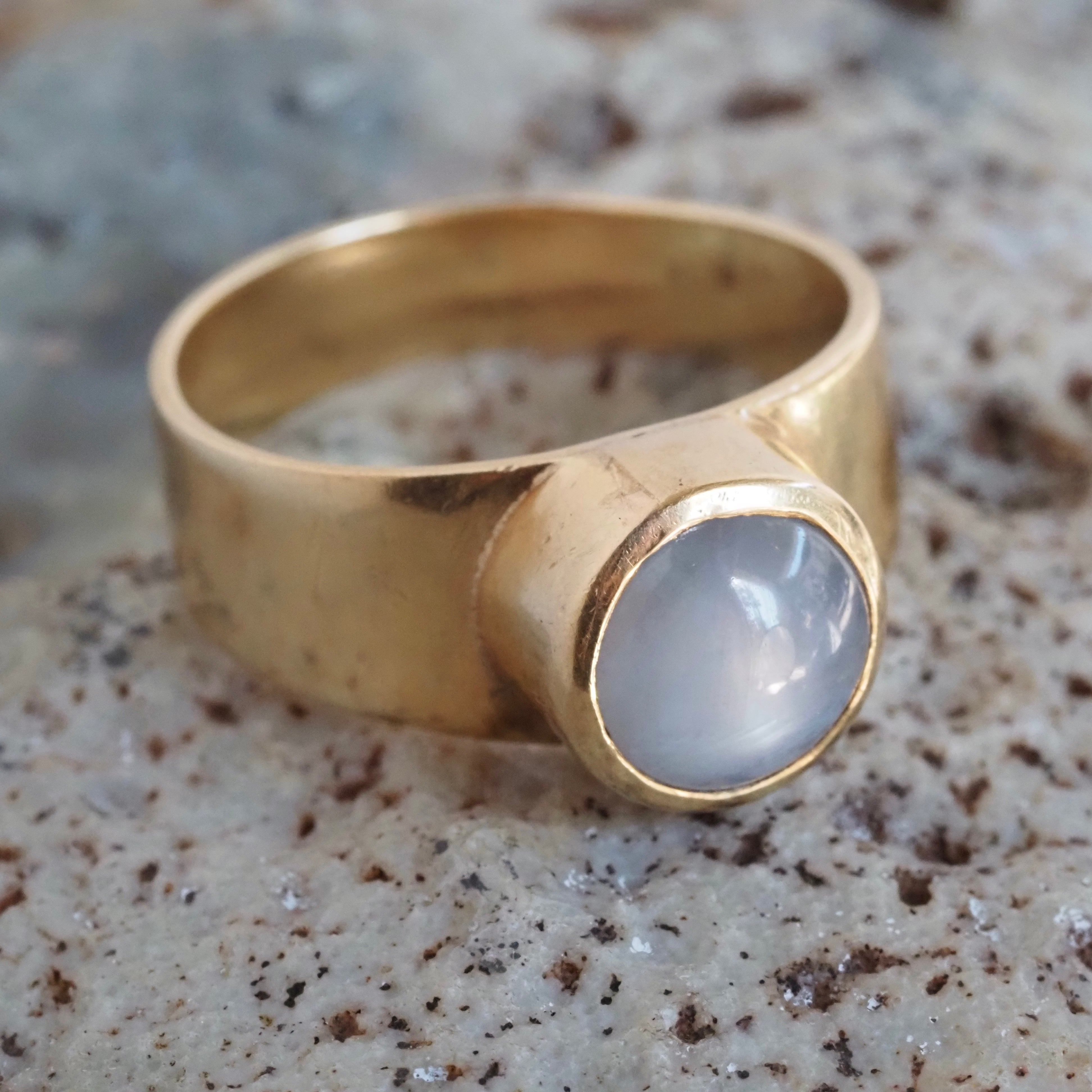 Vintage Natural Star Sapphire Cabochon 14k Gold Ring