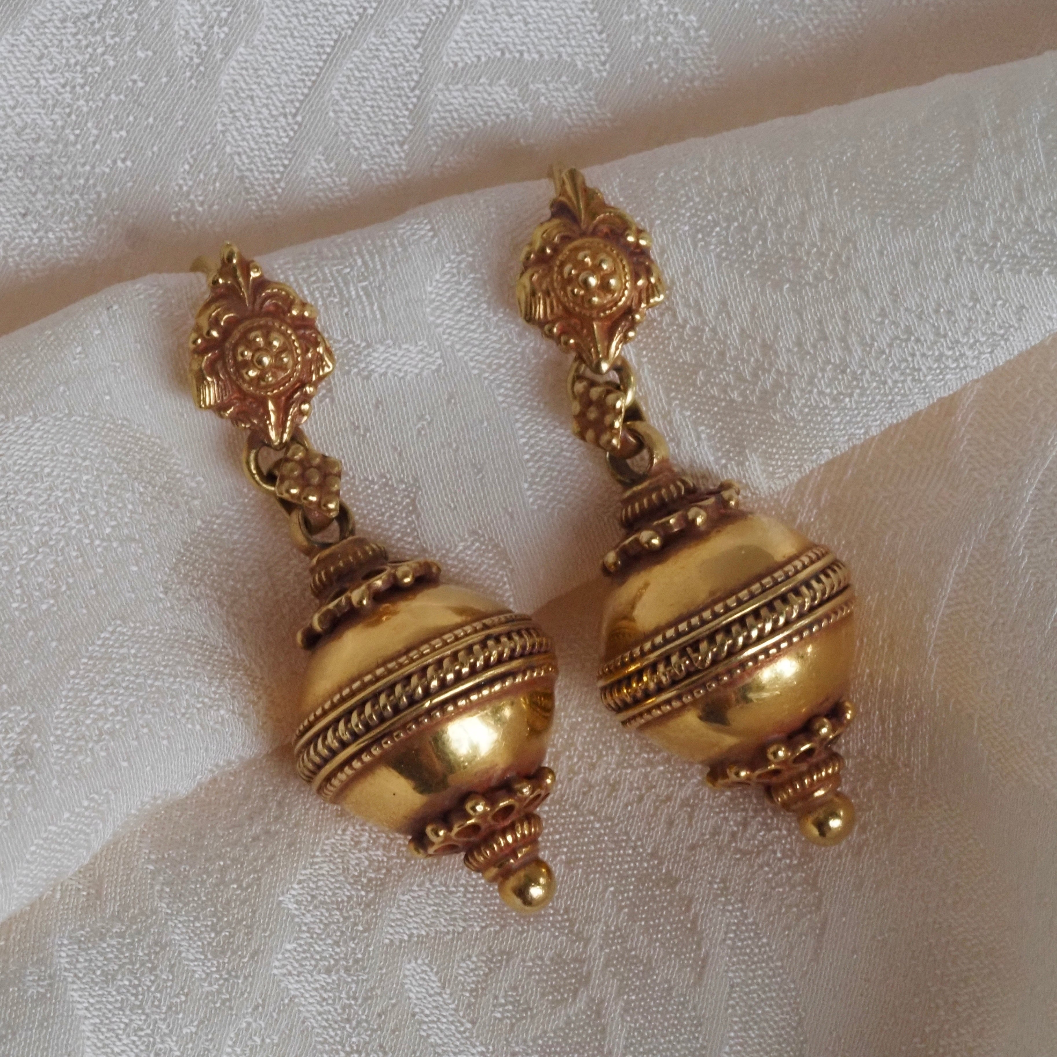 Vintage Indian 18k Gold Drop Earrings