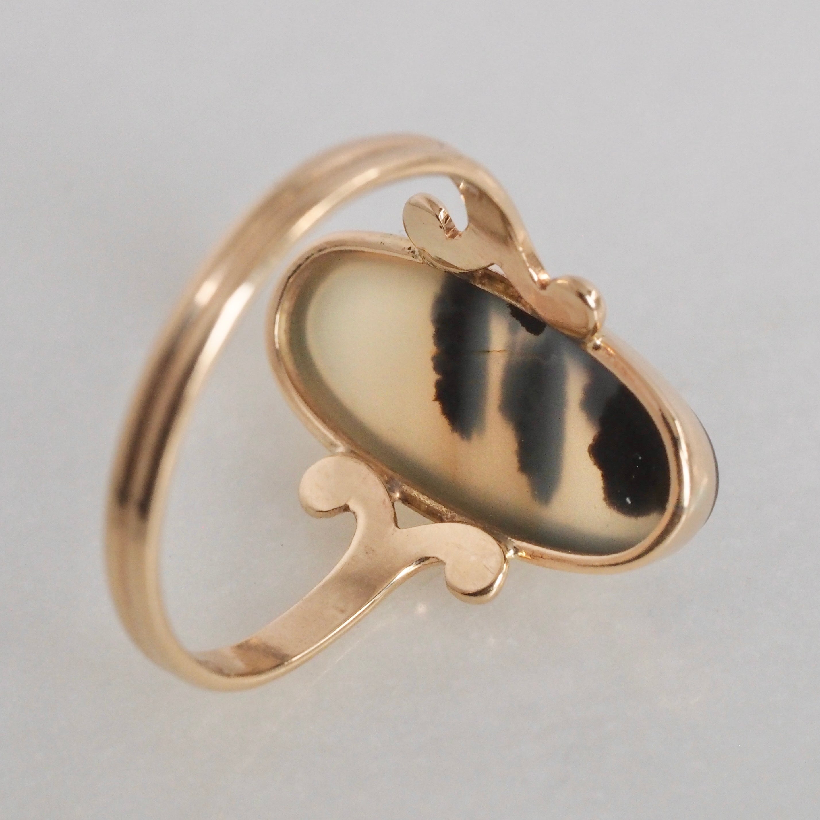 Antique 10k Gold Picture Agate Ring