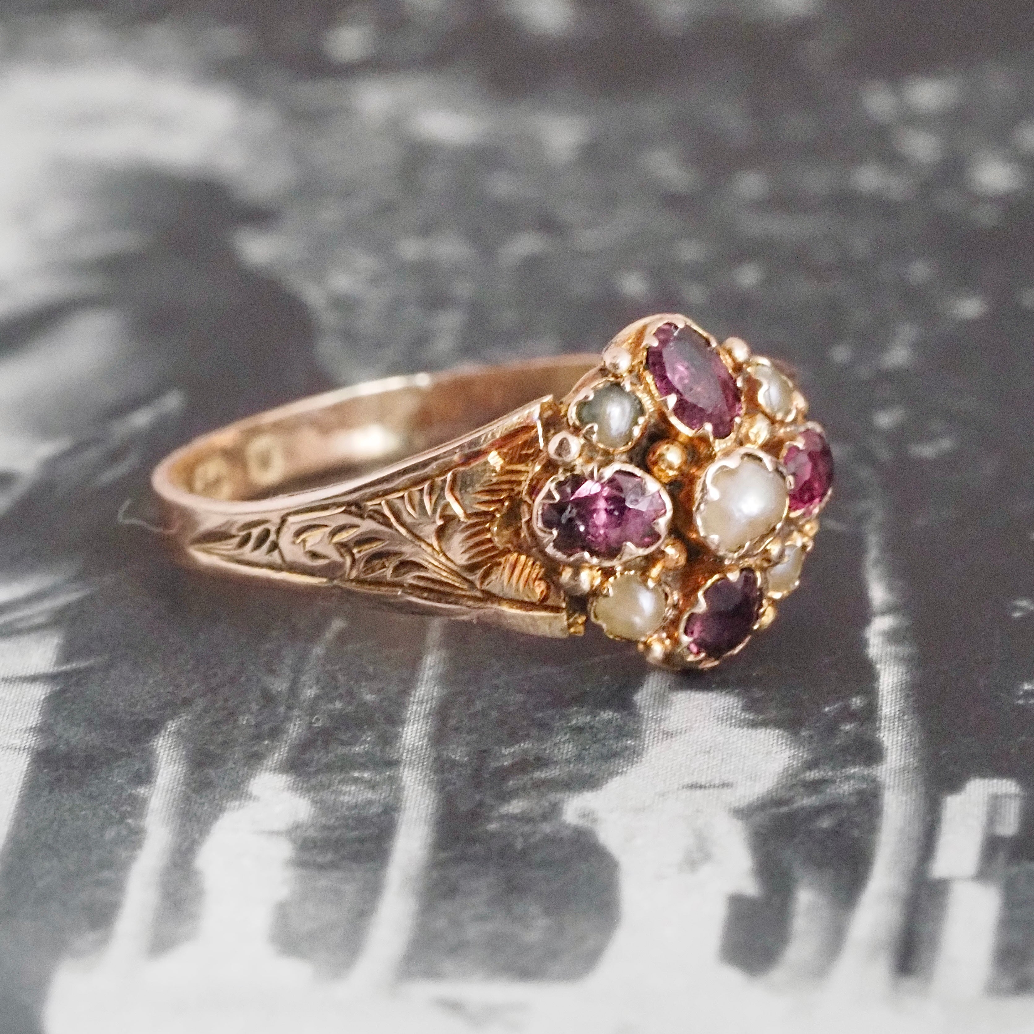 Antique Victorian c. 1871 English 9k Gold Garnet & Seed Pearl Ring
