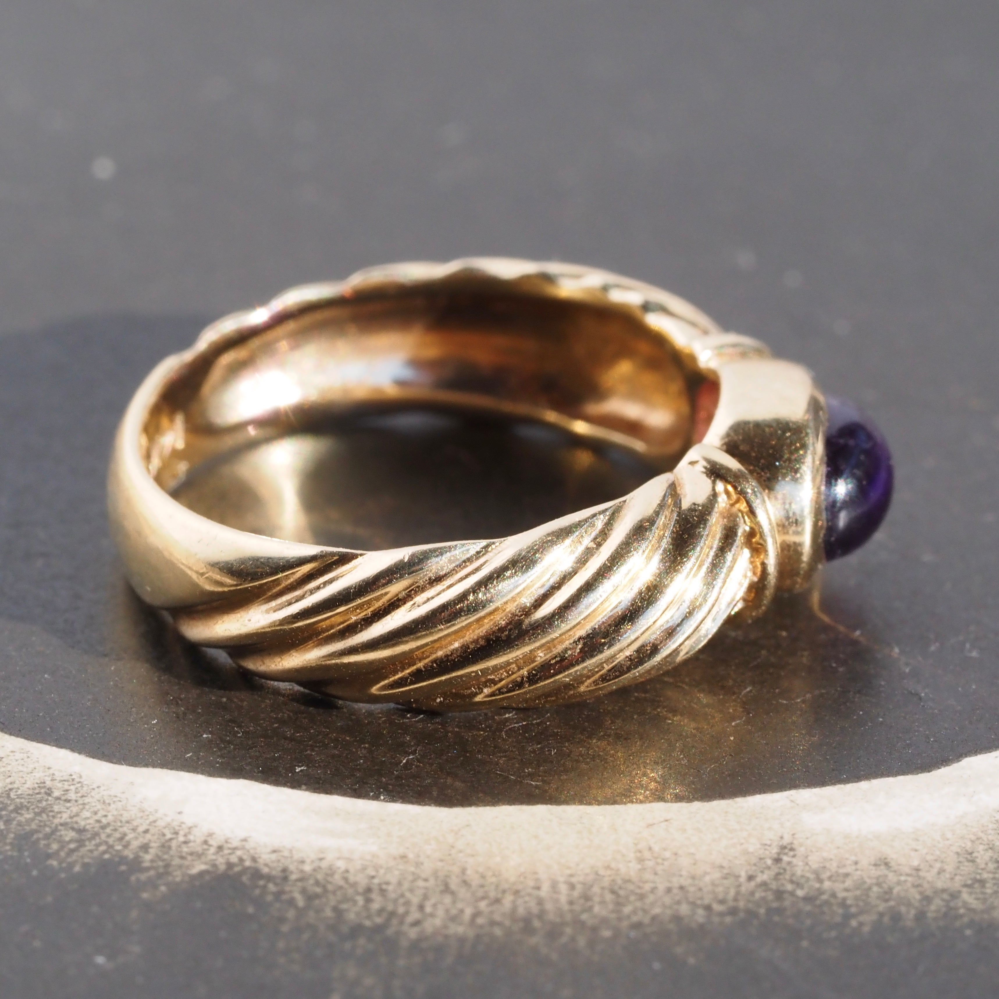 Vintage Amethyst Cabochon 14k Gold Ring