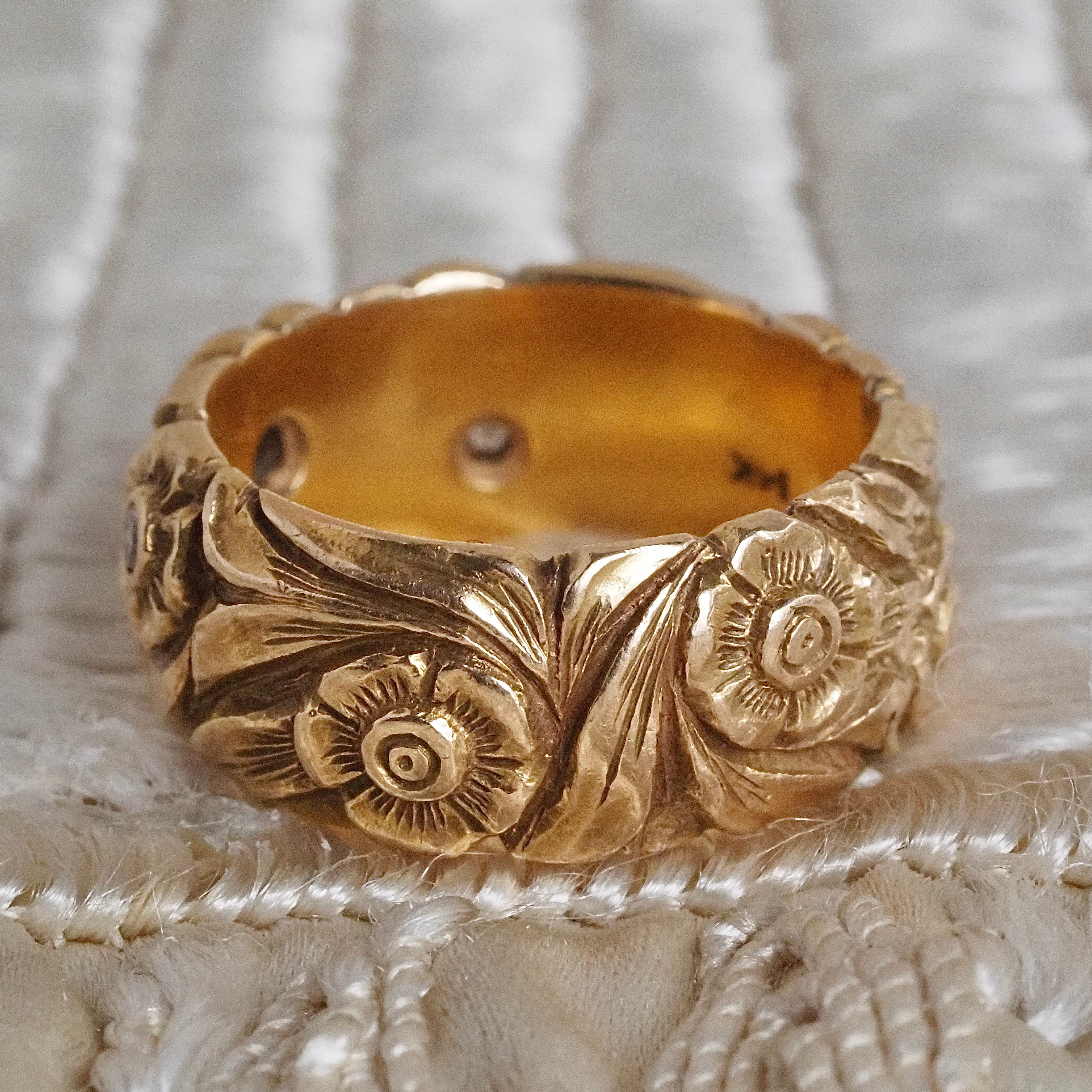 Antique Floral Diamond 14k Gold Wide Band