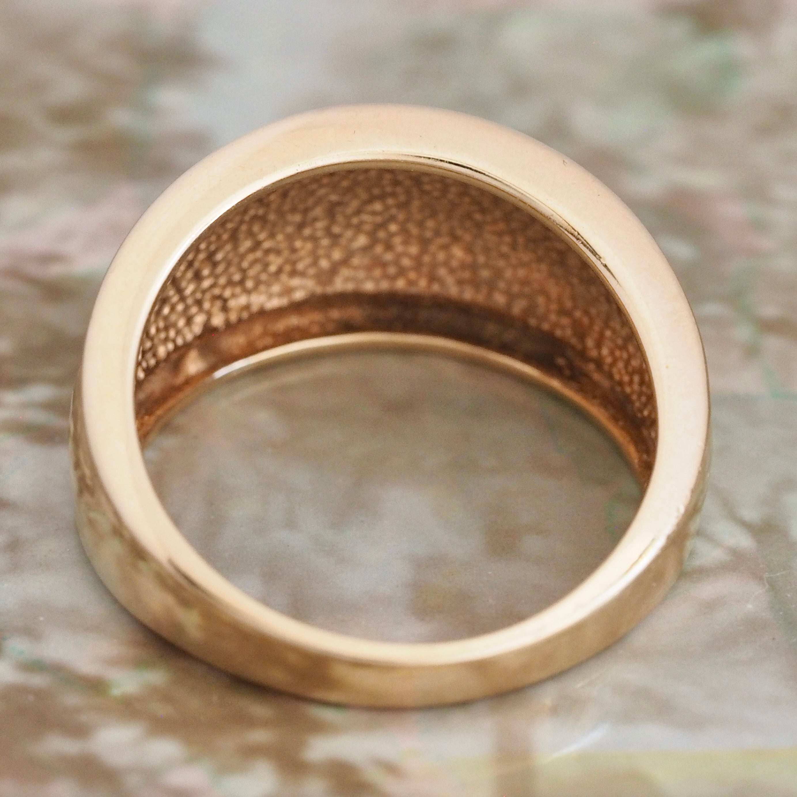 Vintage 14k Gold Ridged Dome Band