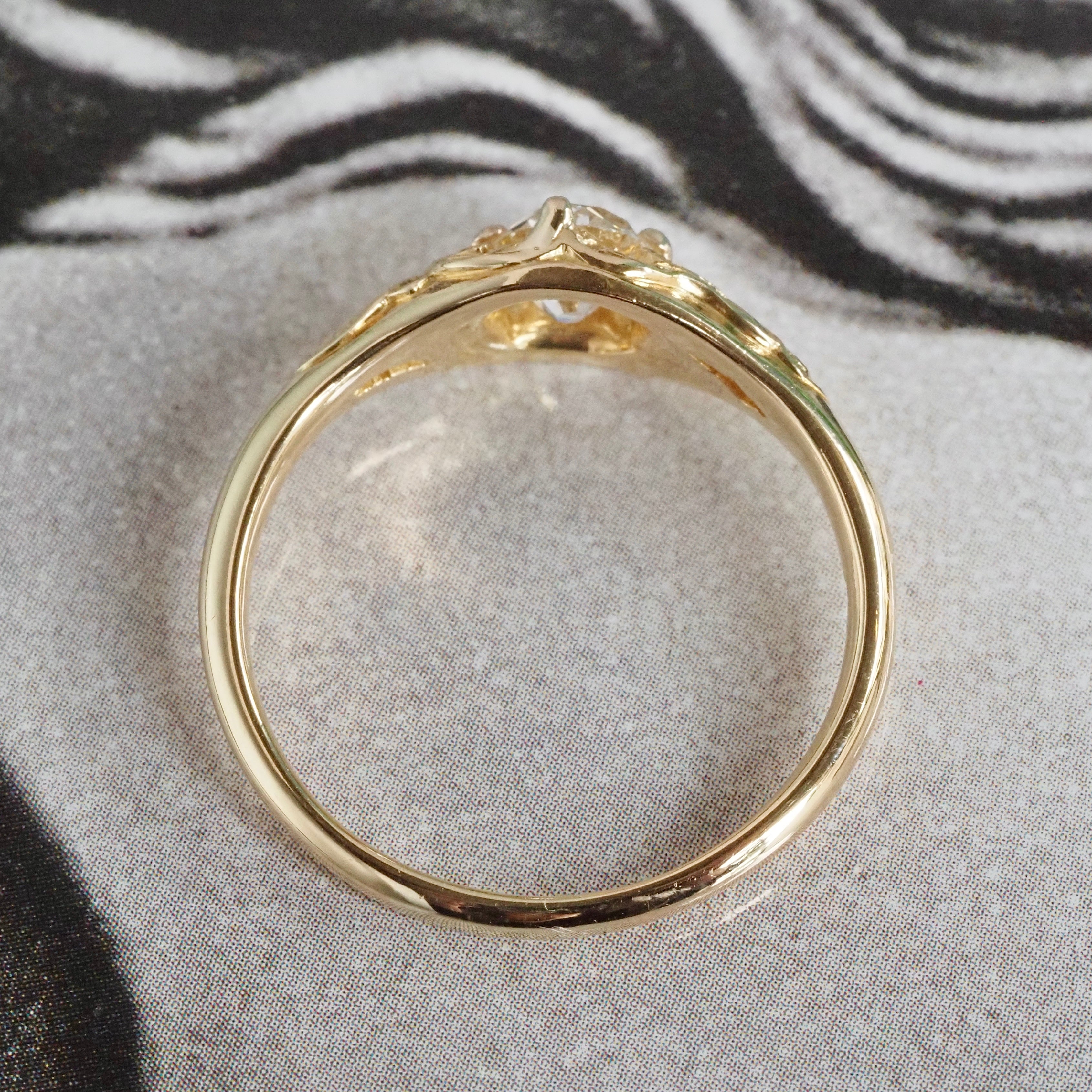 Vintage Victorian Style Old Mine Cut Diamond 18k Gold Engagement Ring