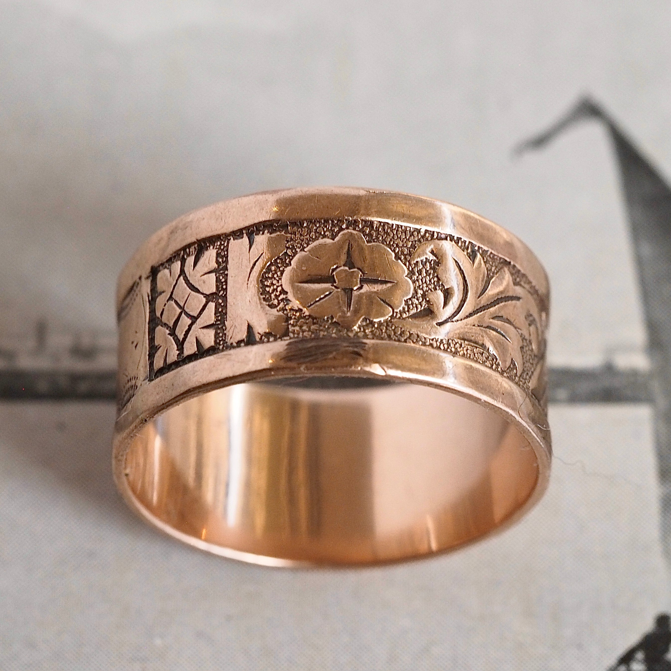 Antique Victorian 10k Gold Floral Cigar Band