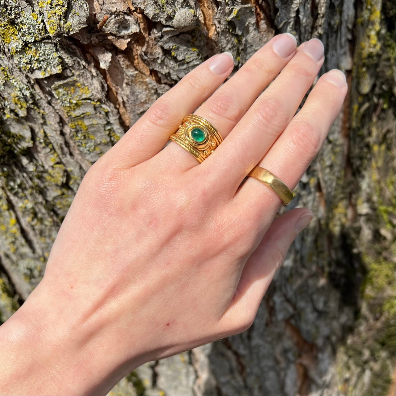 Etruscan Style Emerald Cabochon 18k Gold Wide Ring