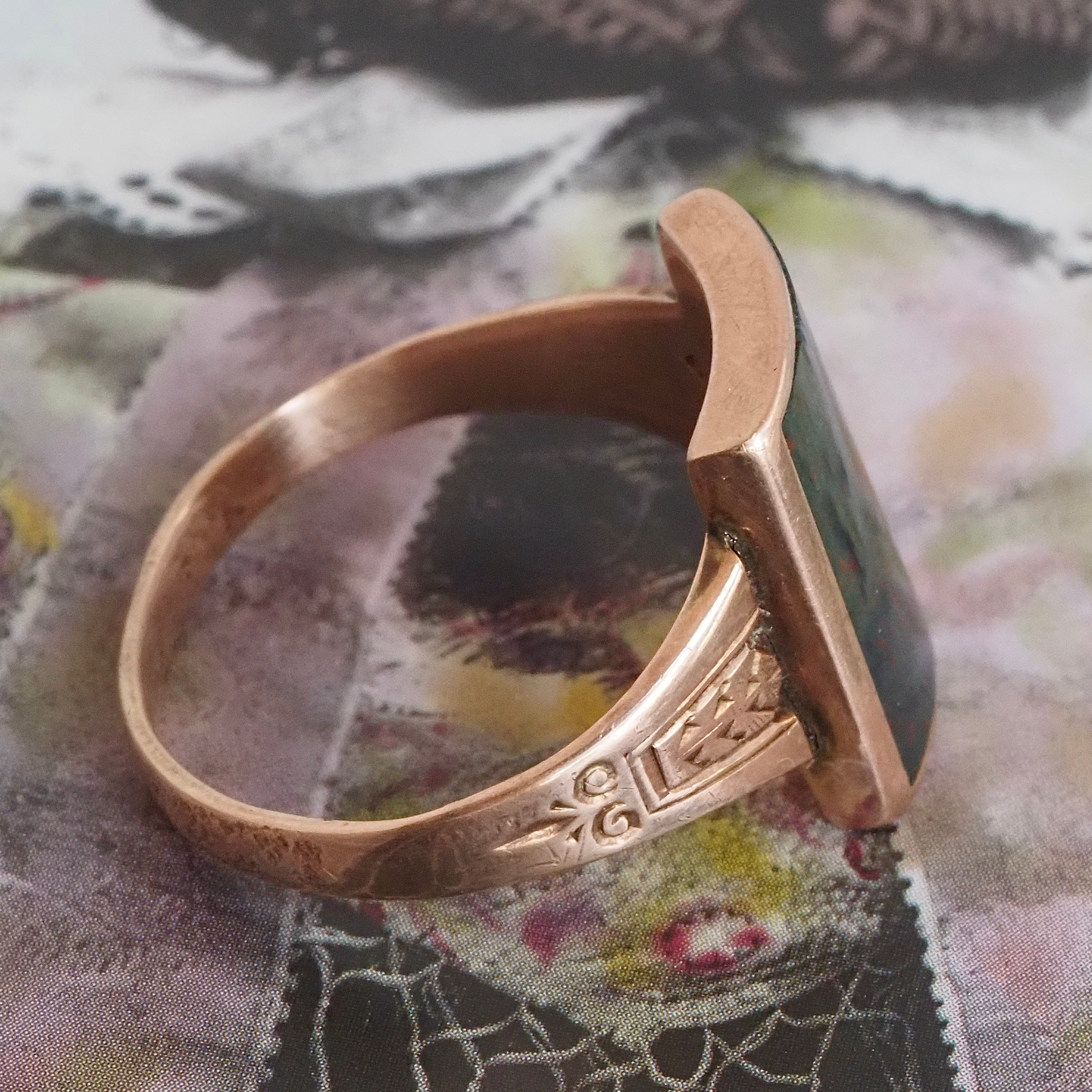 Antique Bloodstone 10k Gold Signet Ring