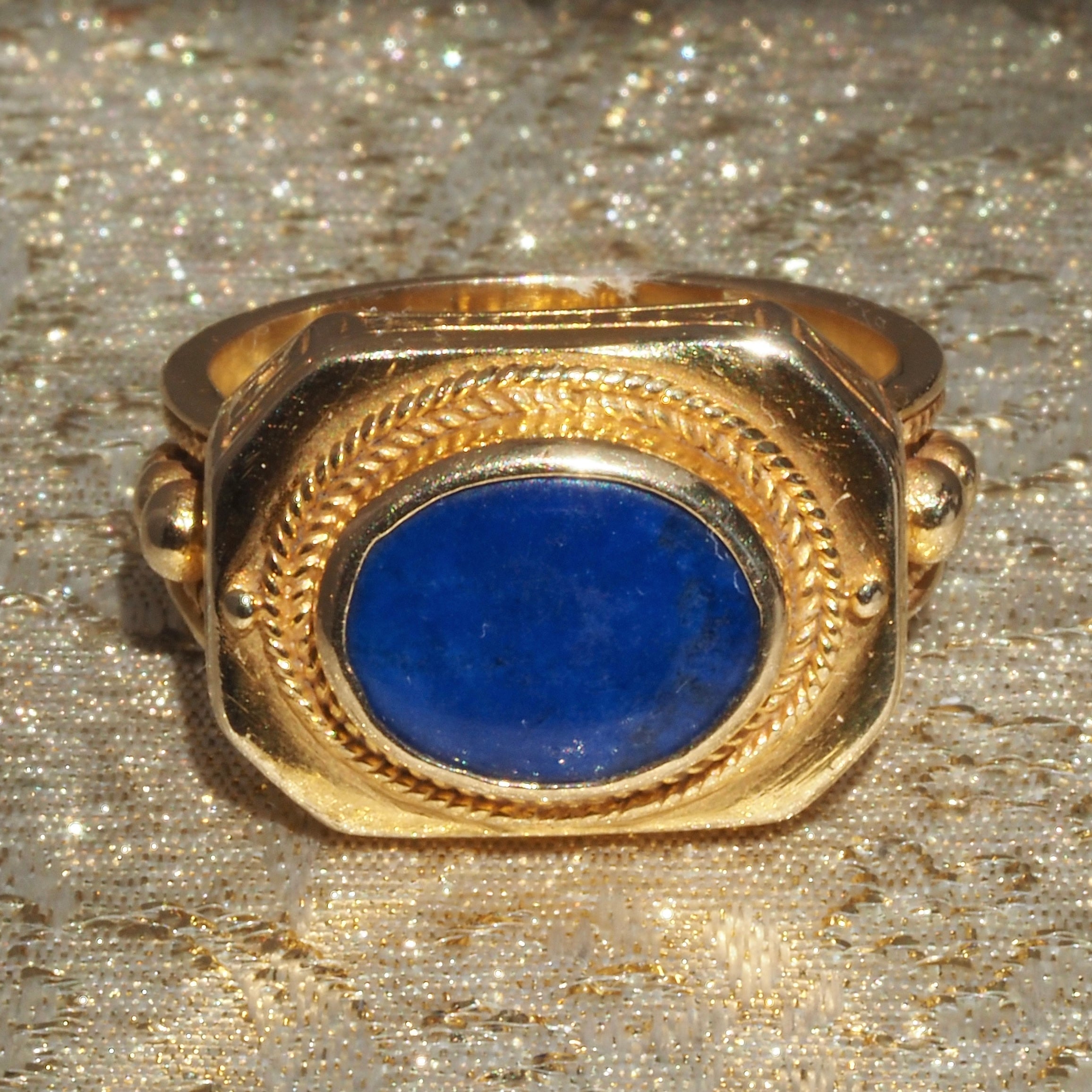 Vintage Greek Lapis 18K Gold Ring