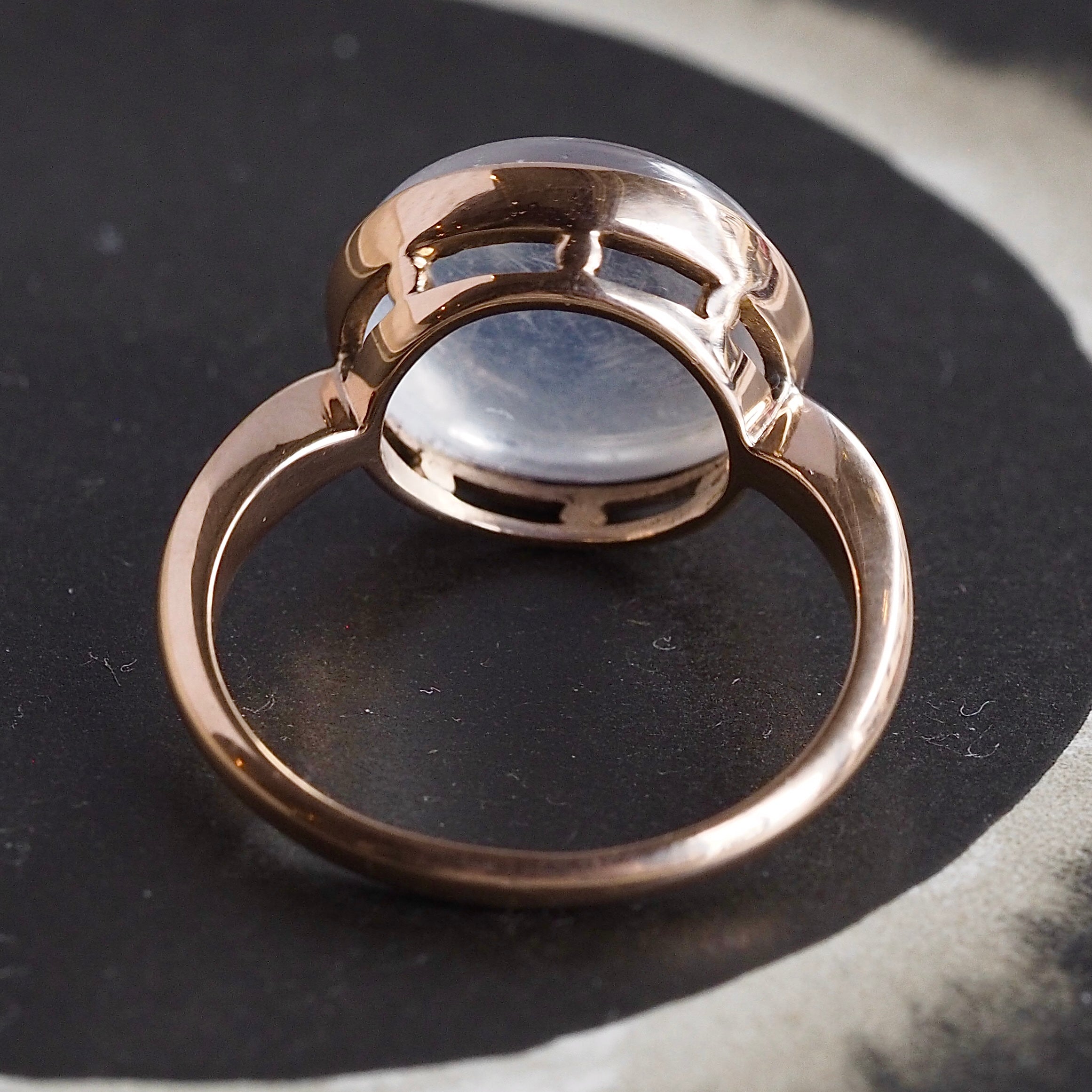Antique English 15k Gold Moonstone Ring