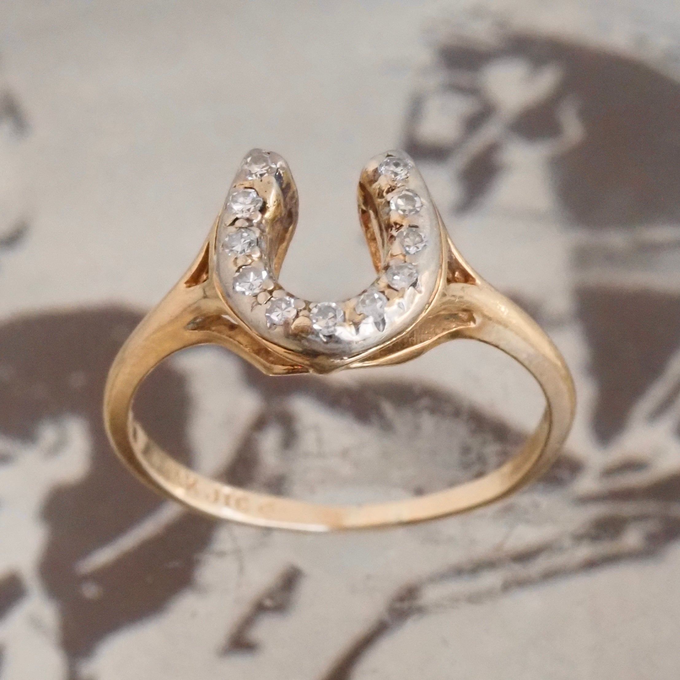 Vintage Horseshoe Diamond 14k Gold Ring
