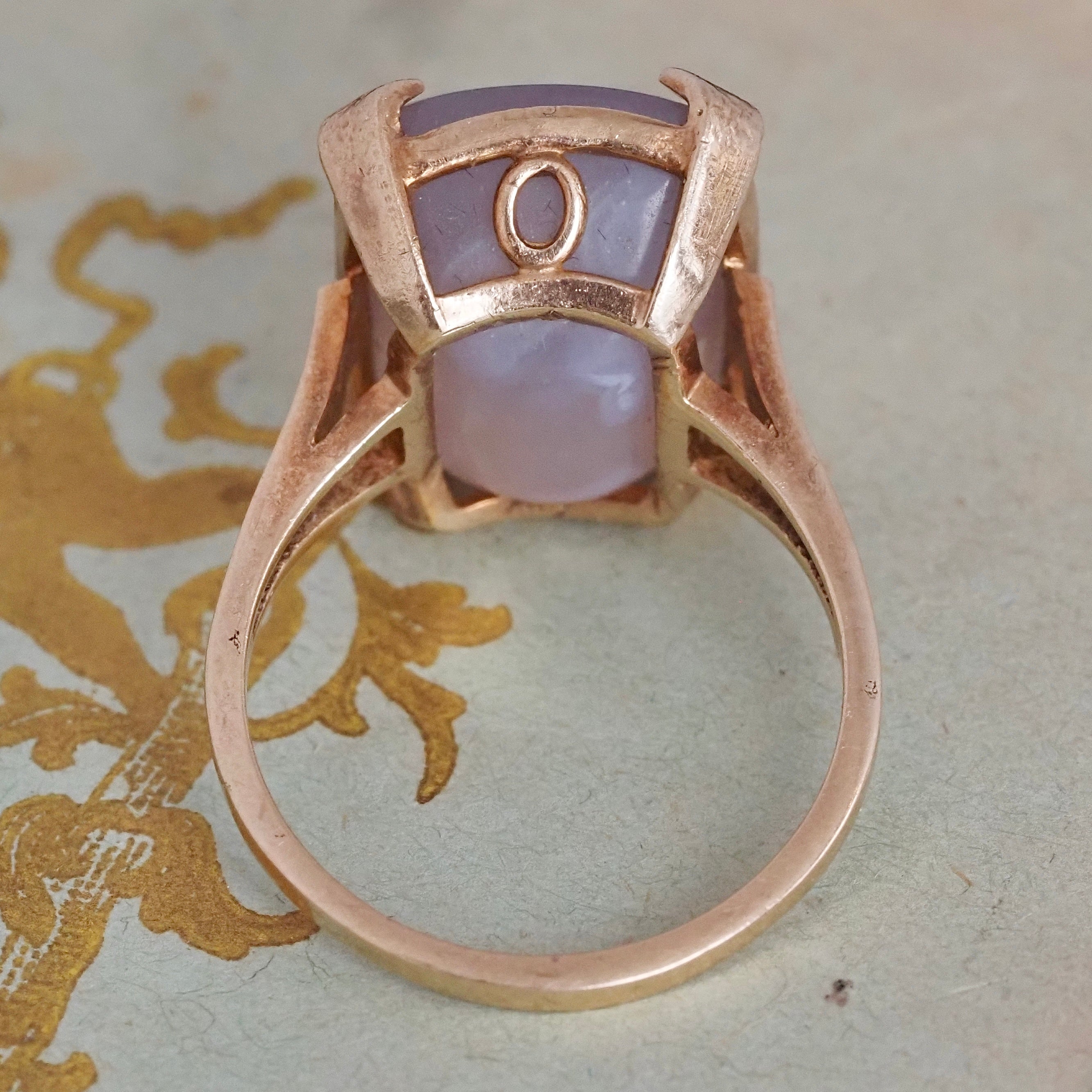 Vintage c. 1940s/1950s Blue Lavender Agate 10k Gold Ring