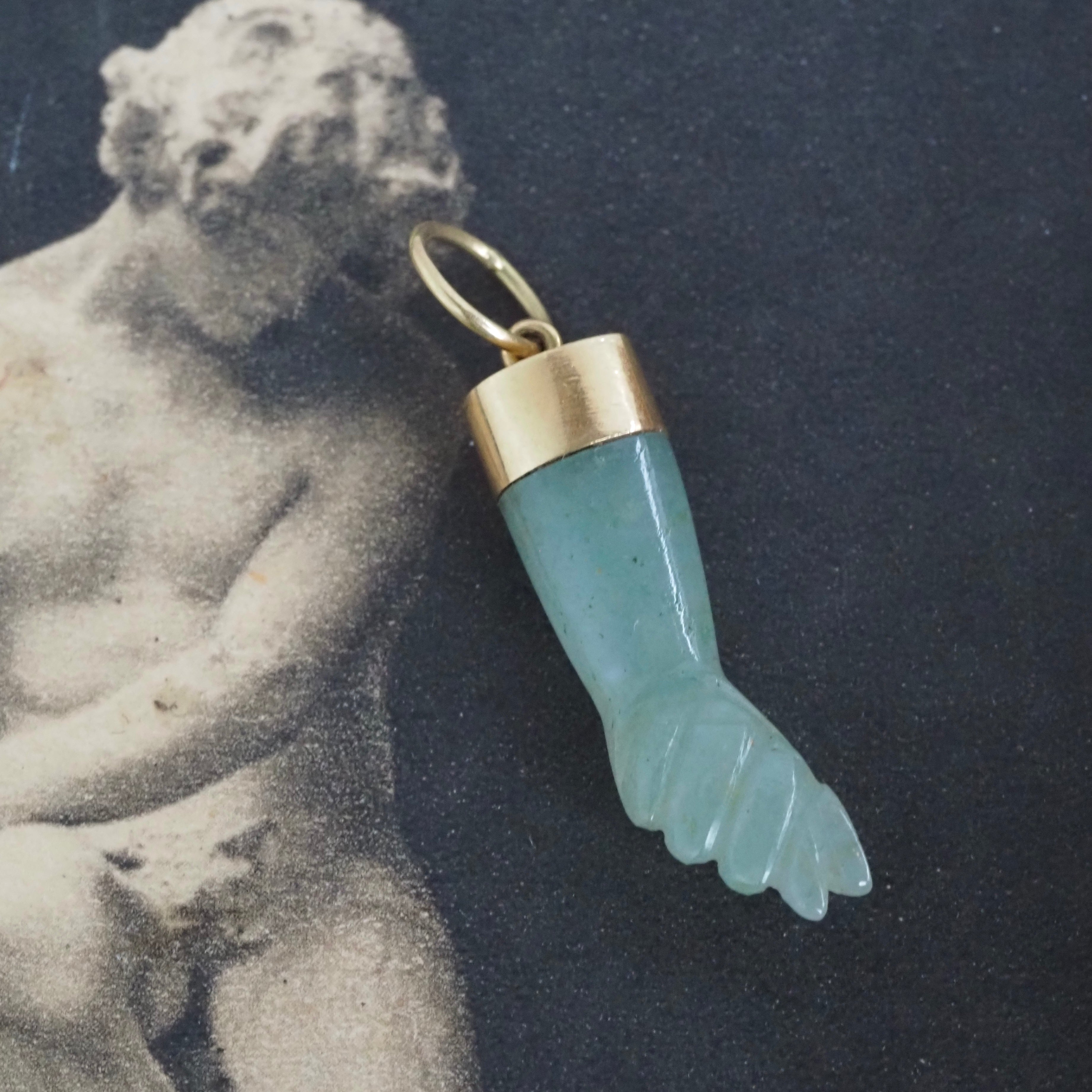 Vintage 18k Gold Jade Mano Figa Pendant