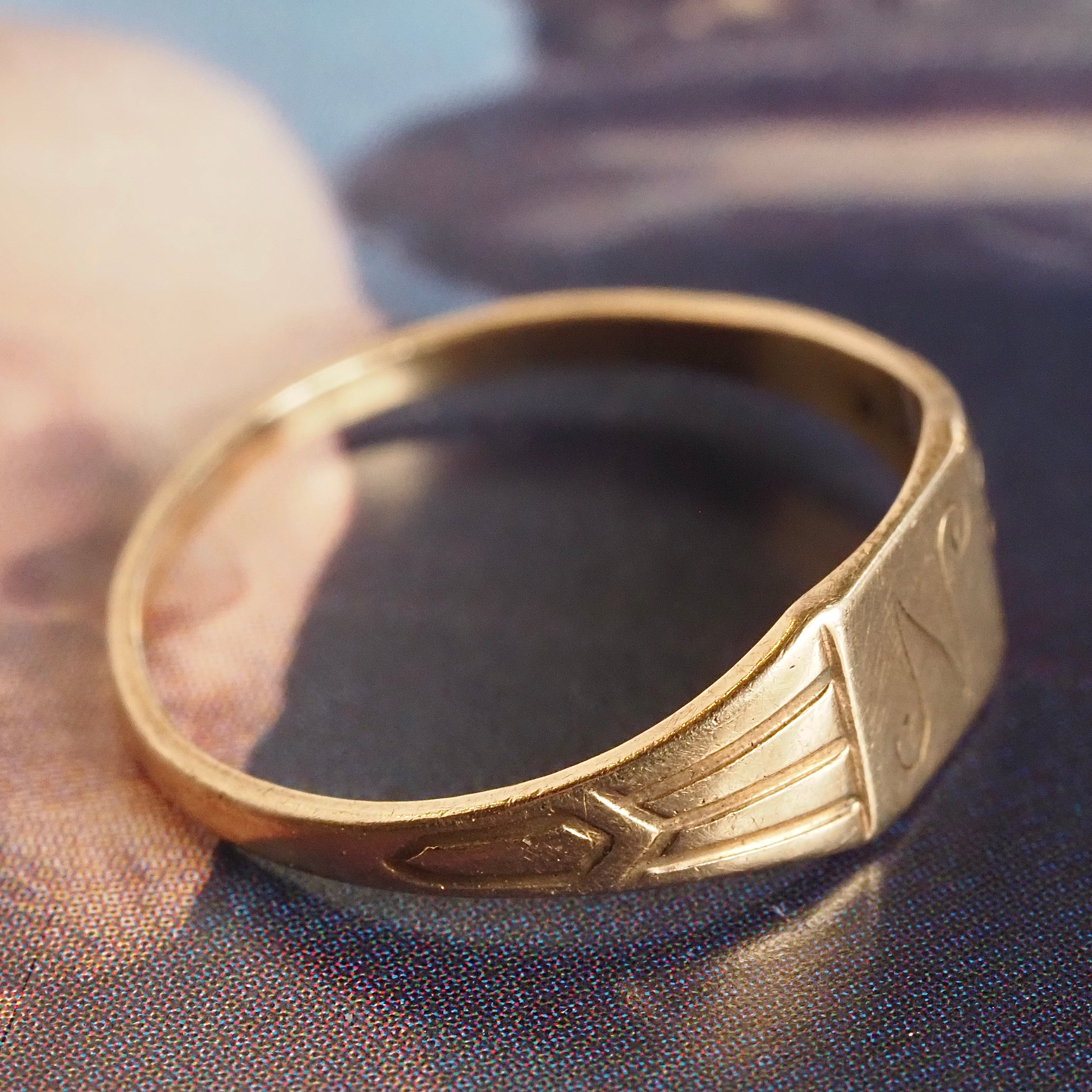 Vintage English 'N' Signet 9k Gold Ring