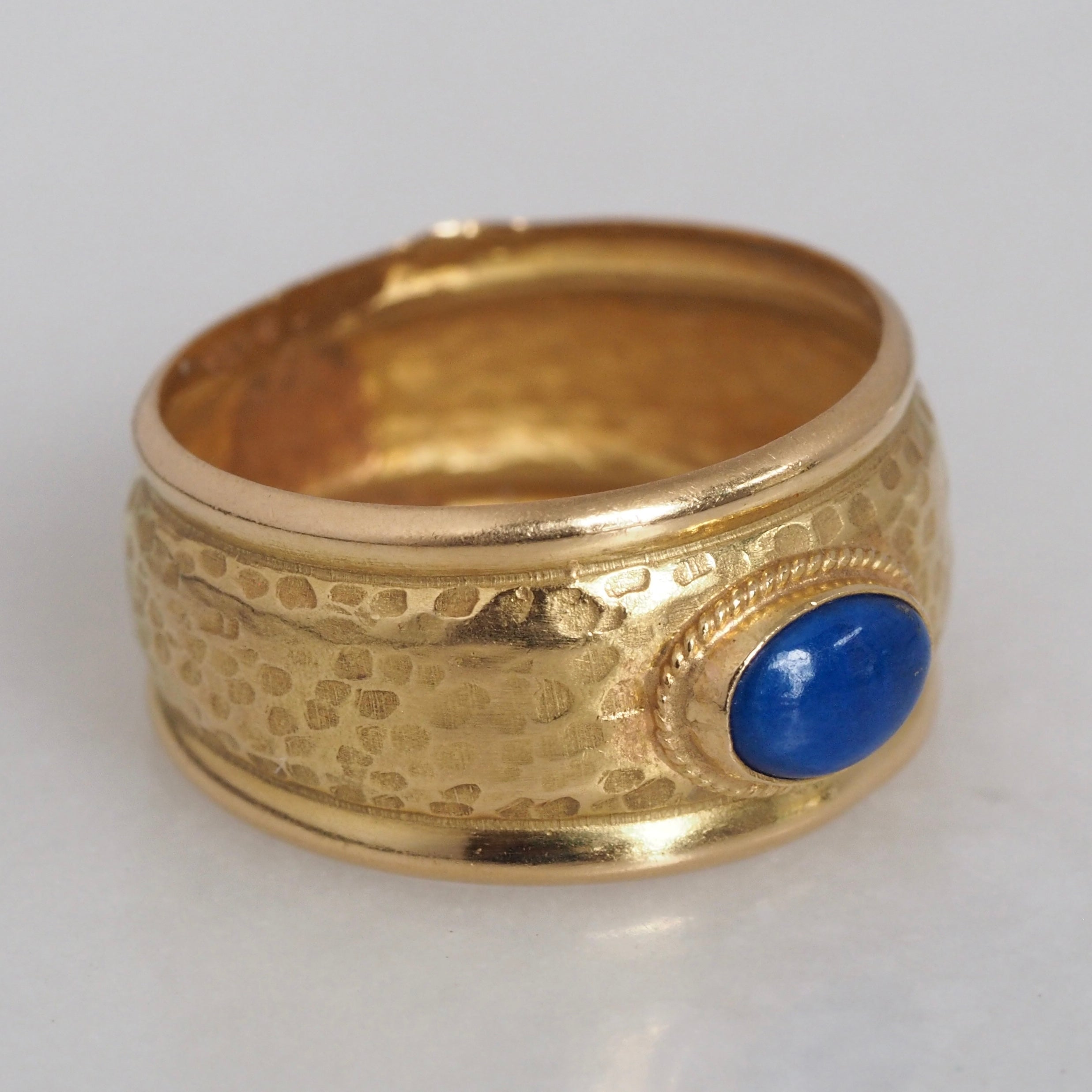 Vintage Portuguese 19k Gold Hammered Lapis Ring