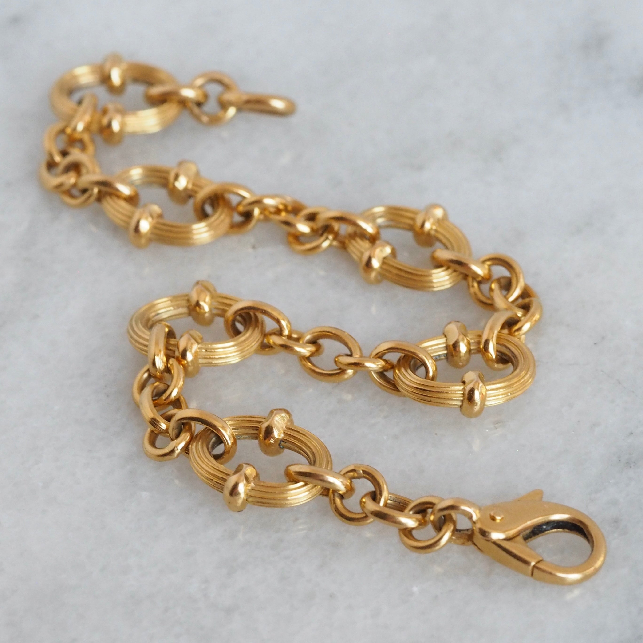 Vintage Portuguese 19k Gold Ridged 8" Chain Bracelet