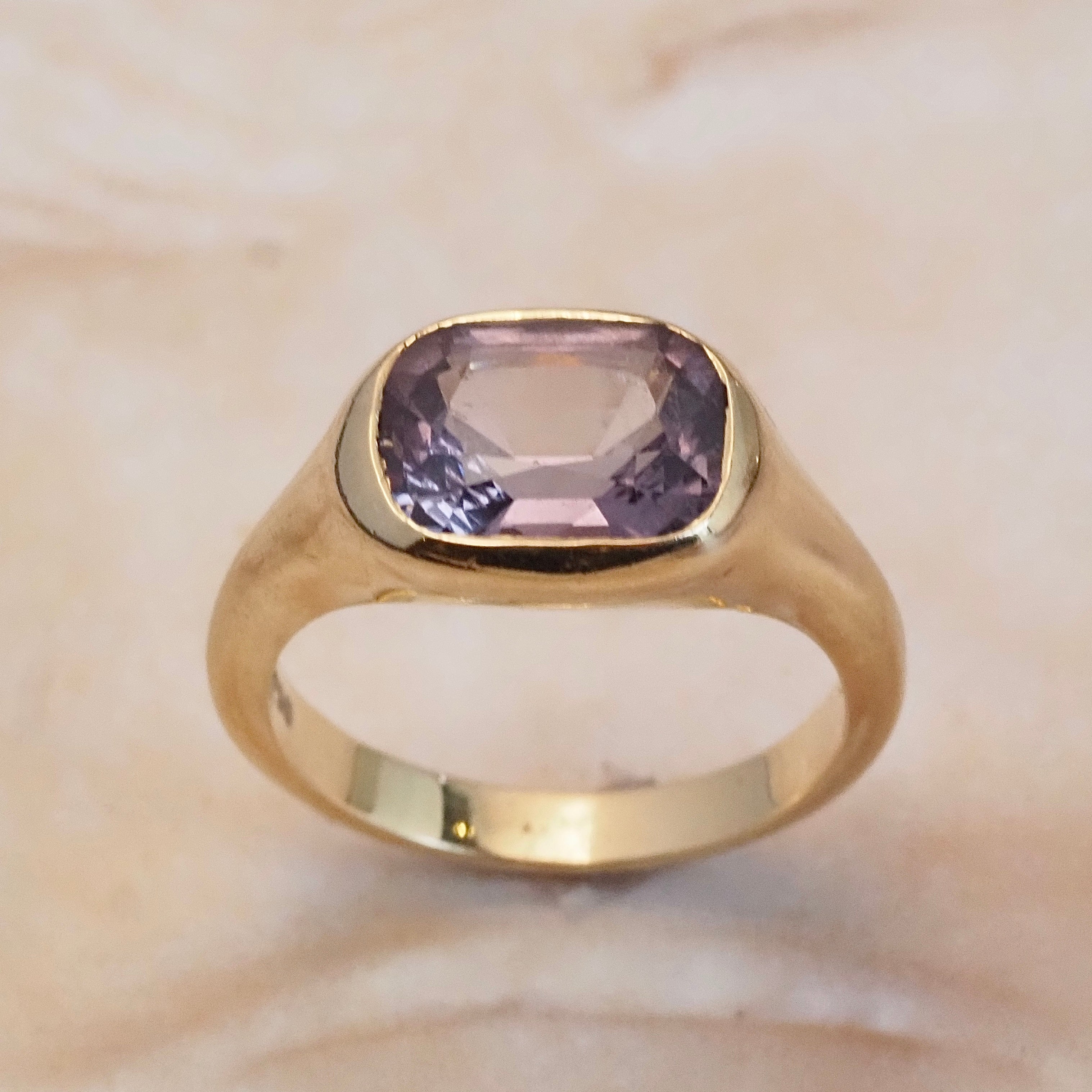 18k Gold Purple Spinel Signet Ring