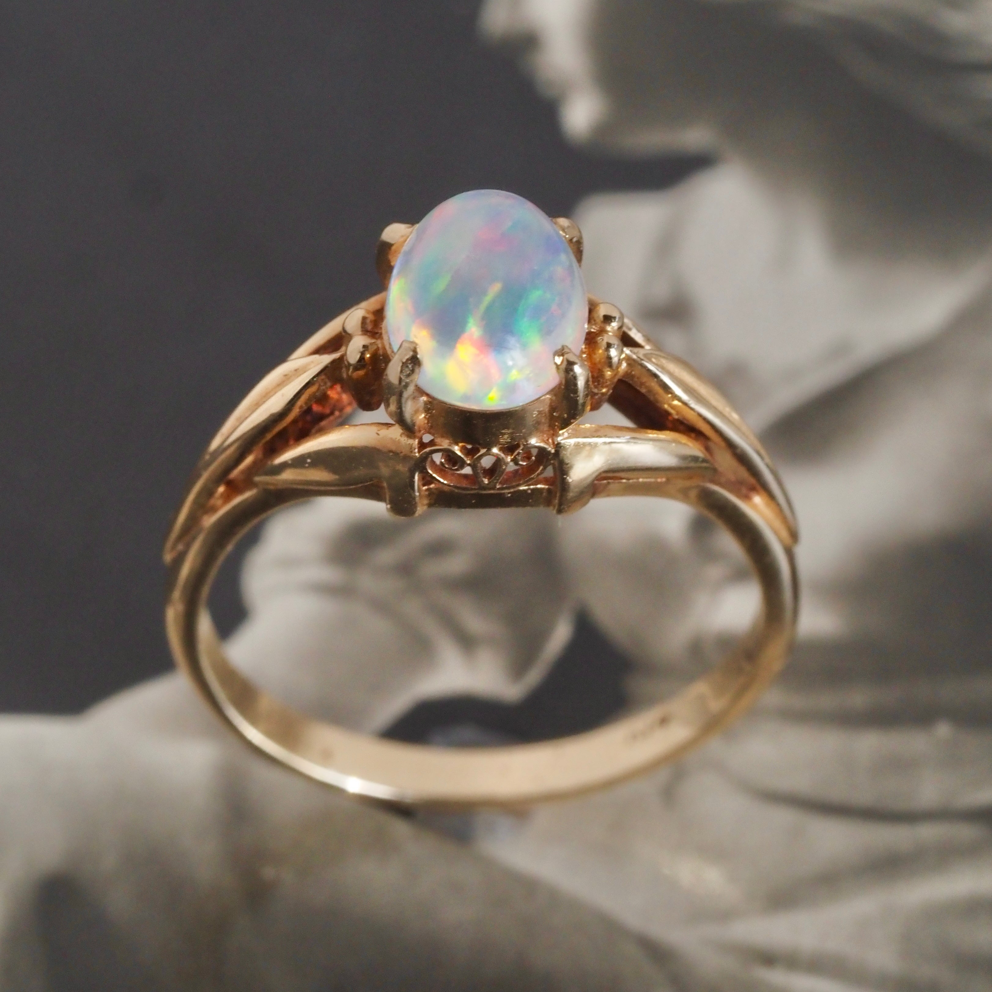 Vintage Victorian Style Opal 14k Gold Ring