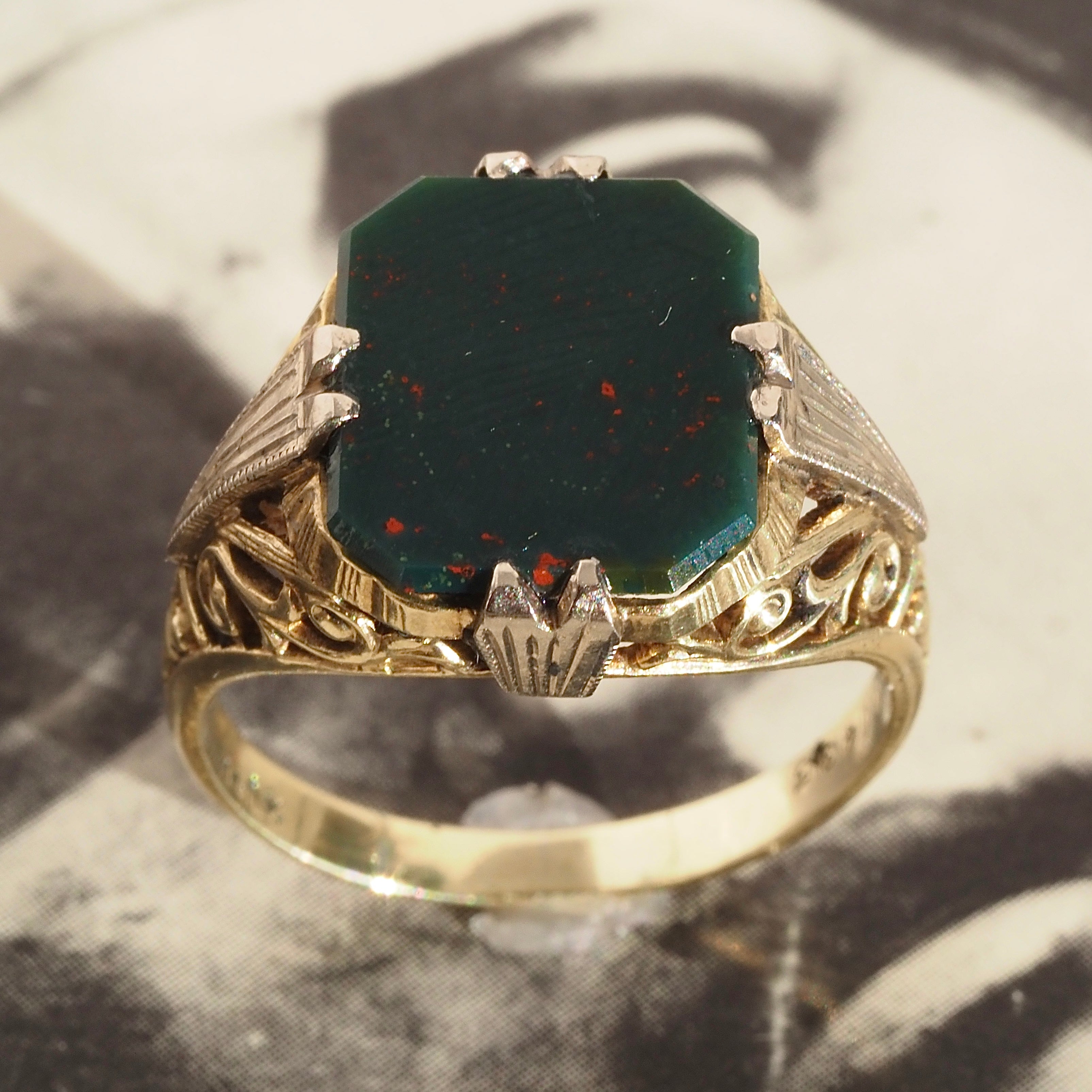 Antique Bloodstone 14k Gold Two-Tone Filigree Ring