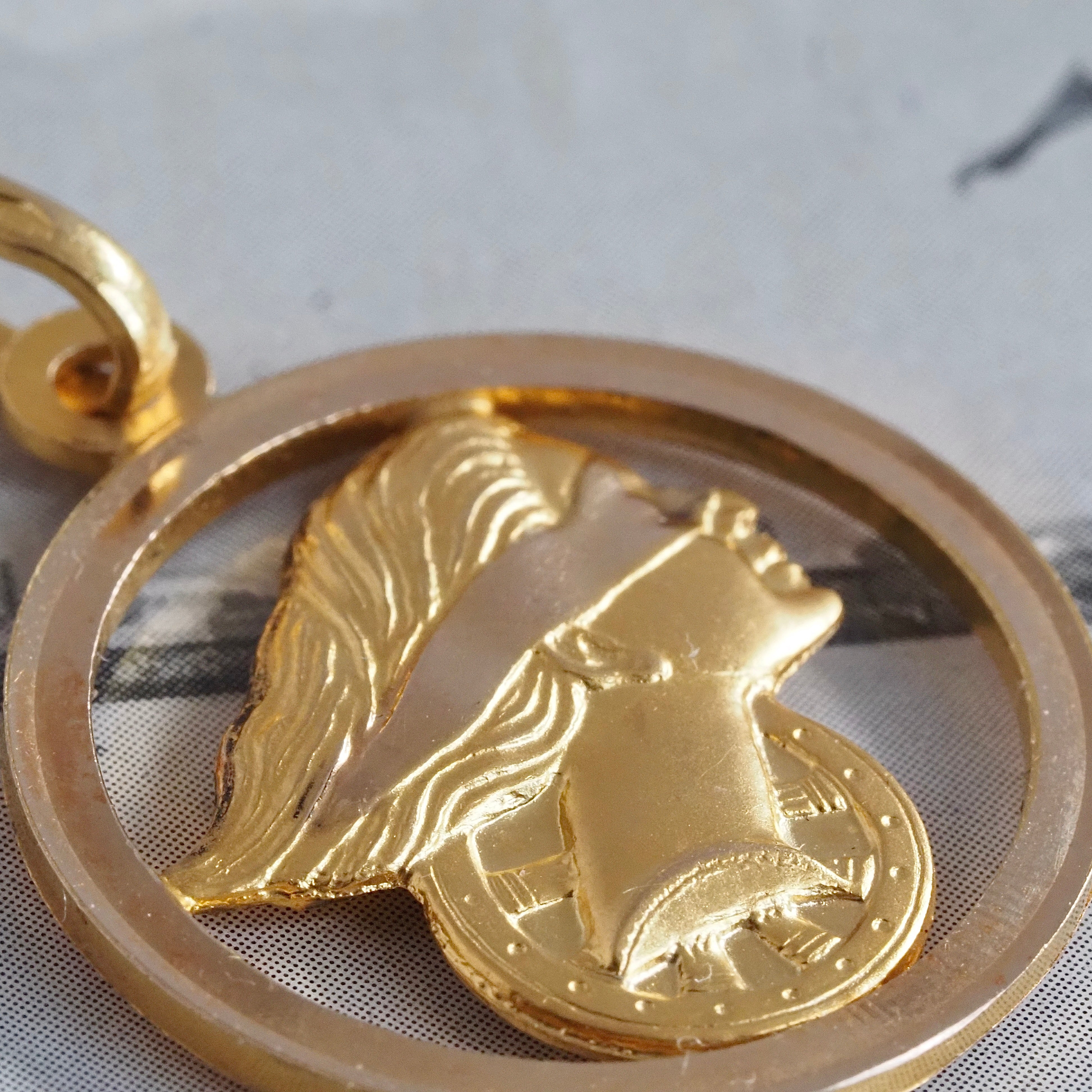 Vintage Italian Fortuna Bloomed 18k Gold Pendant