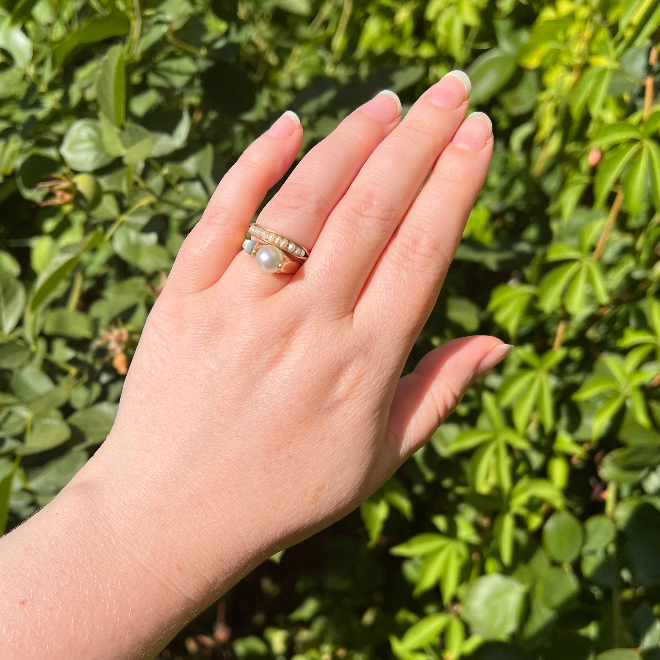 Vintage Mid-Century Modern Pearl Spinner Ring