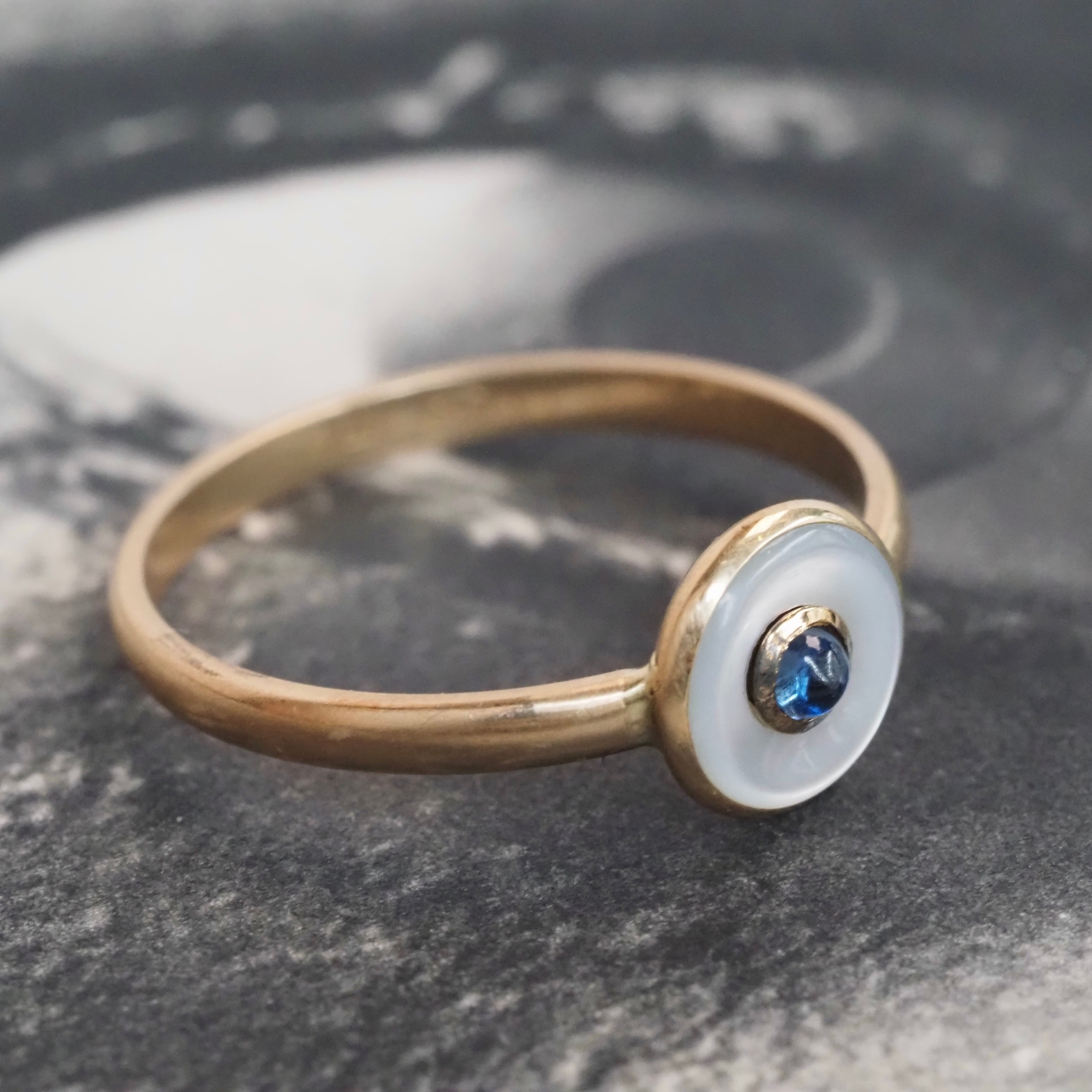 Vintage Sapphire Mother Of Pearl 14k Gold Ring