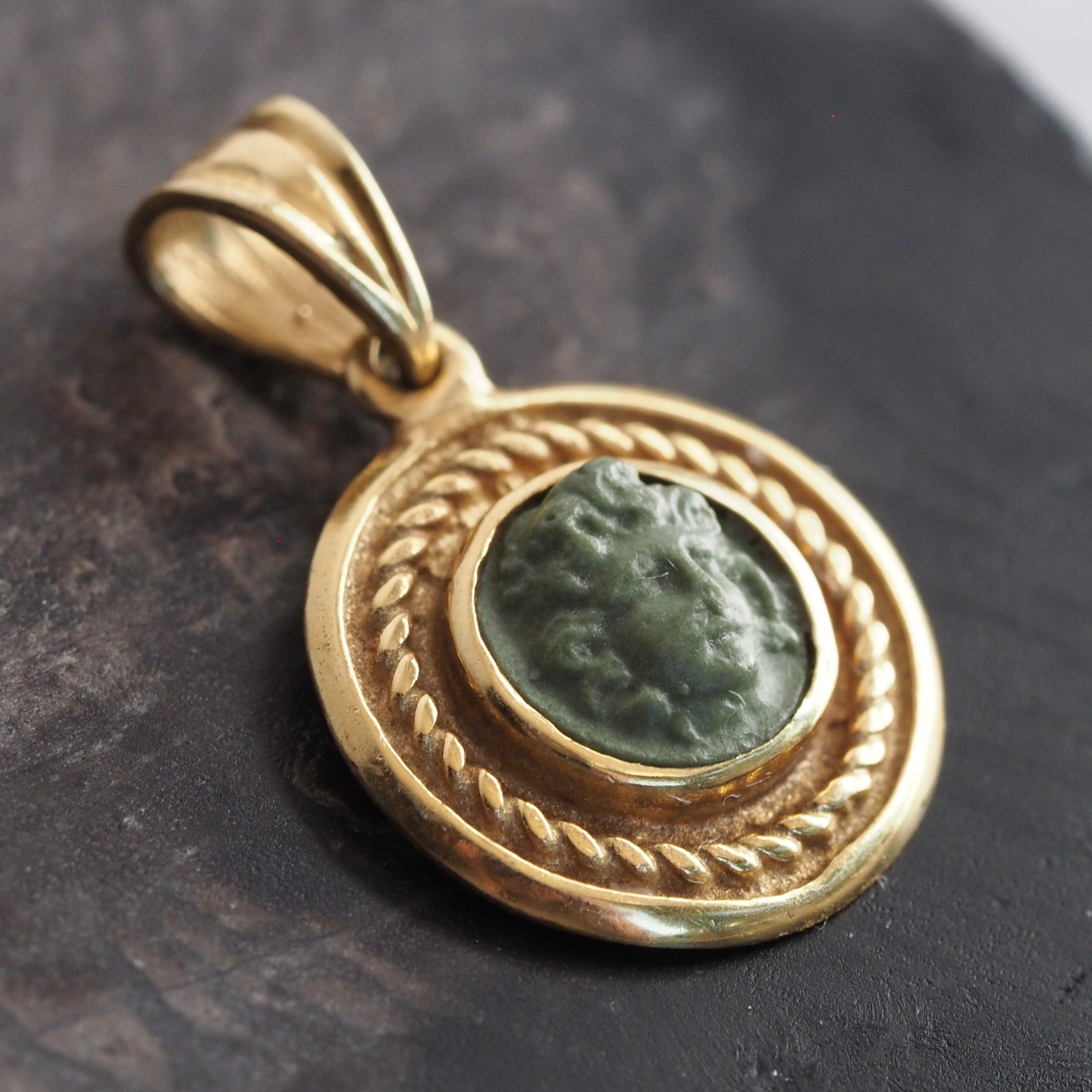 Vintage 18k Gold Ancient Style Lava Cameo Pendant
