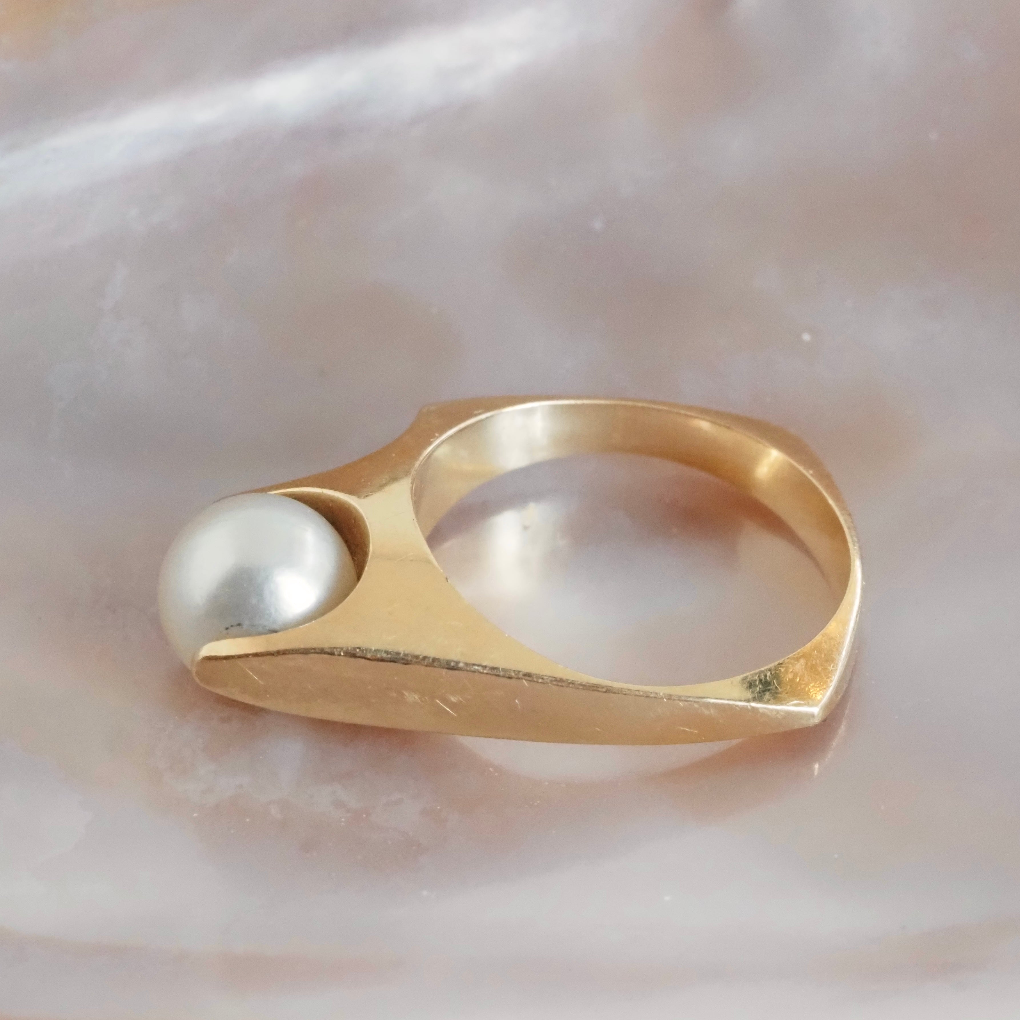 Vintage Mid-Century Modern Pearl Spinner Ring