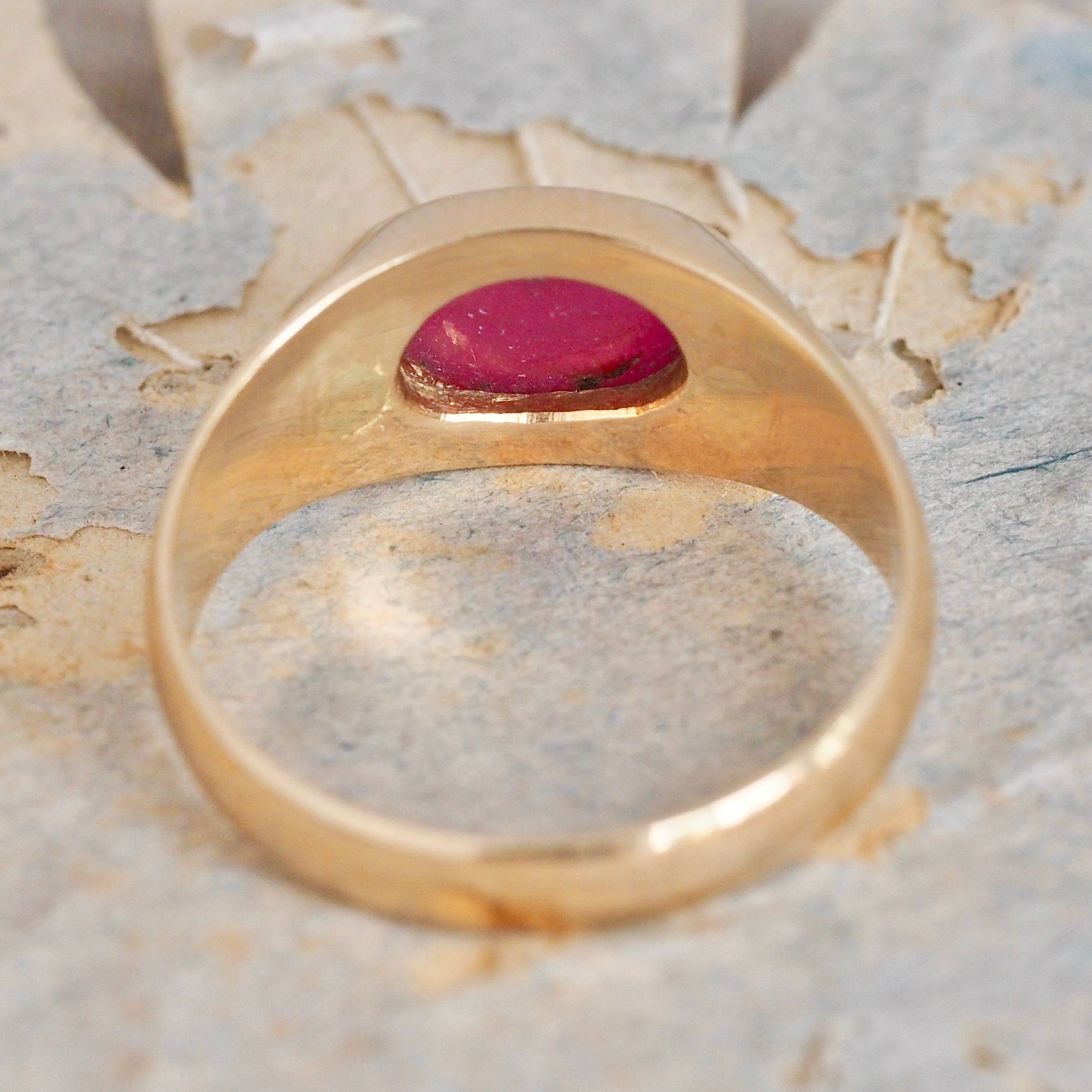Vintage 14k Gold Natural Ruby East West Dome Ring