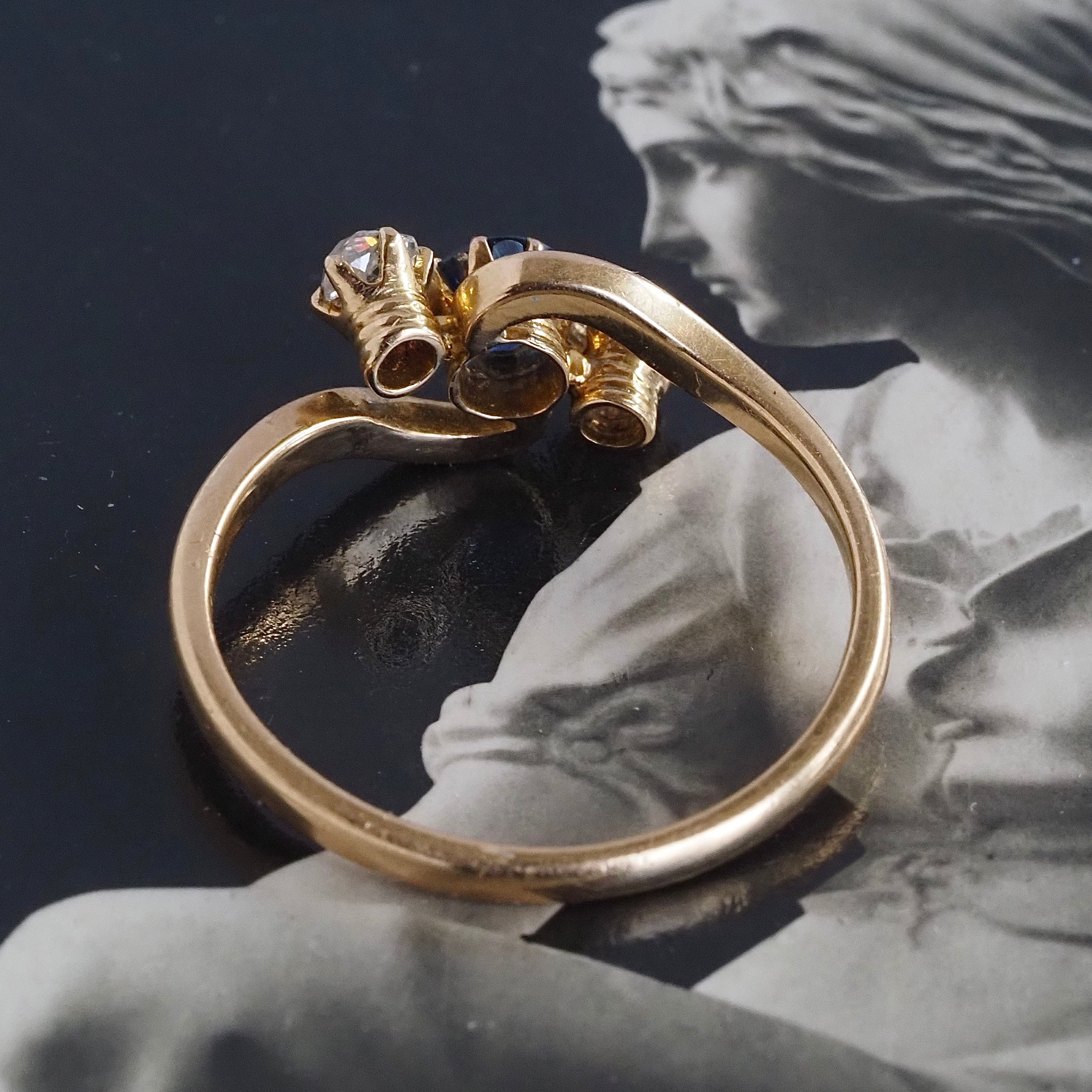 Antique Victorian 18k Gold Sapphire & Old Mine Cut Diamond Trilogy Ring