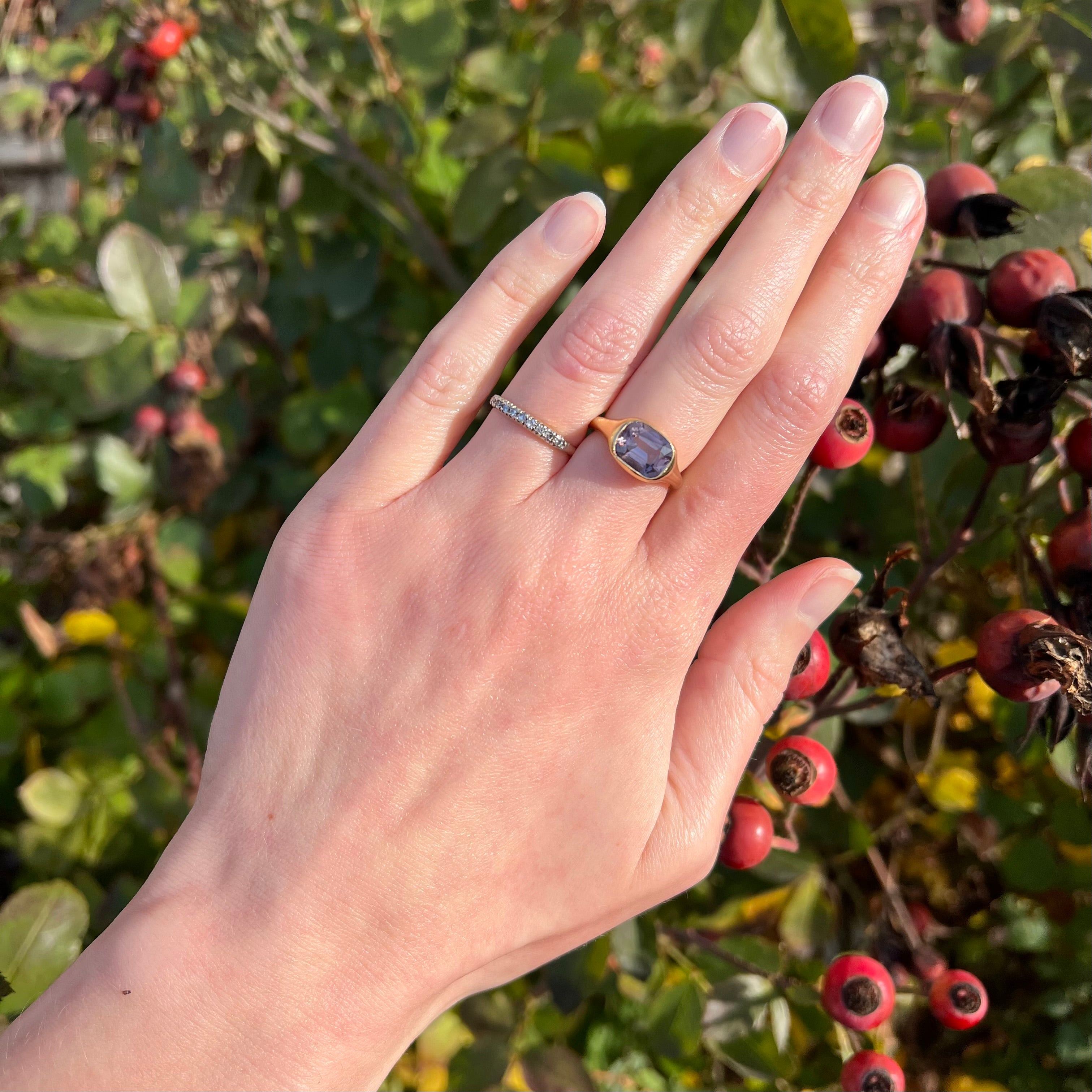 18k Gold Lavender Spinel Signet Ring