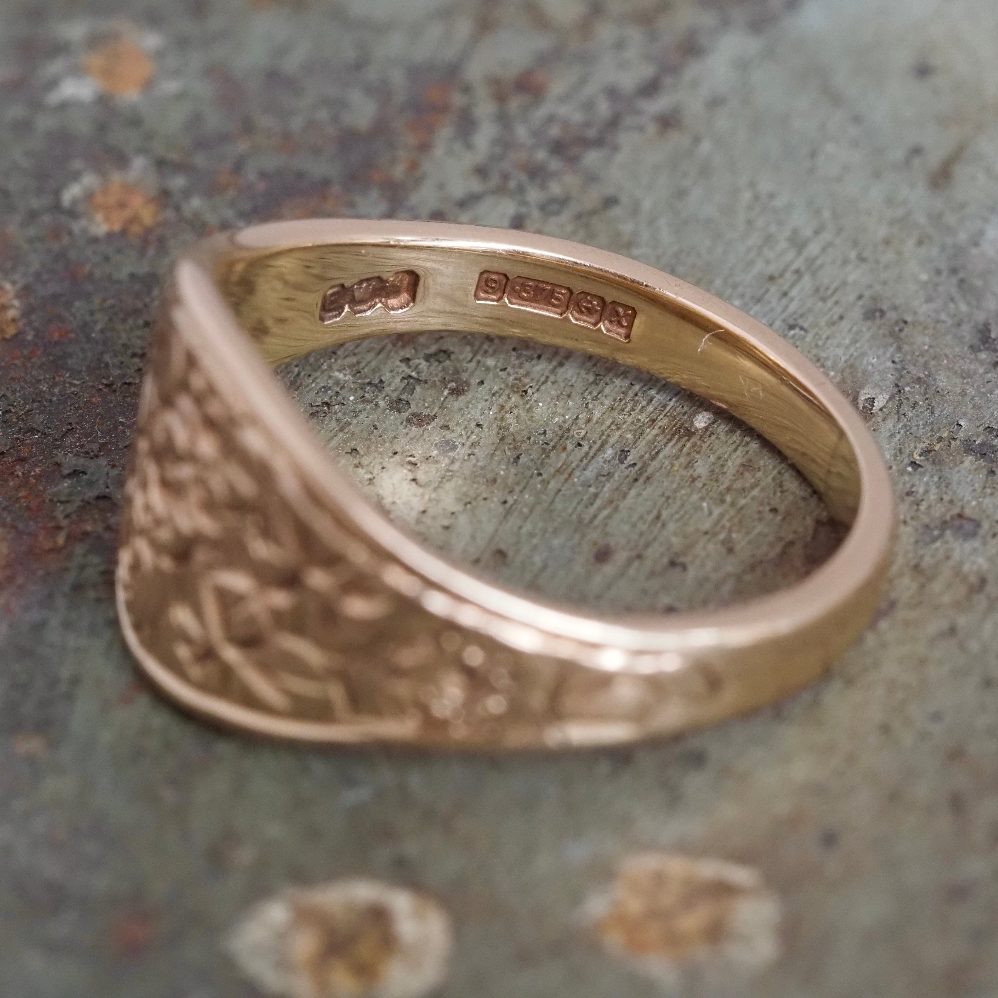 Vintage English 9k Gold Floral Engraved Cigar Band
