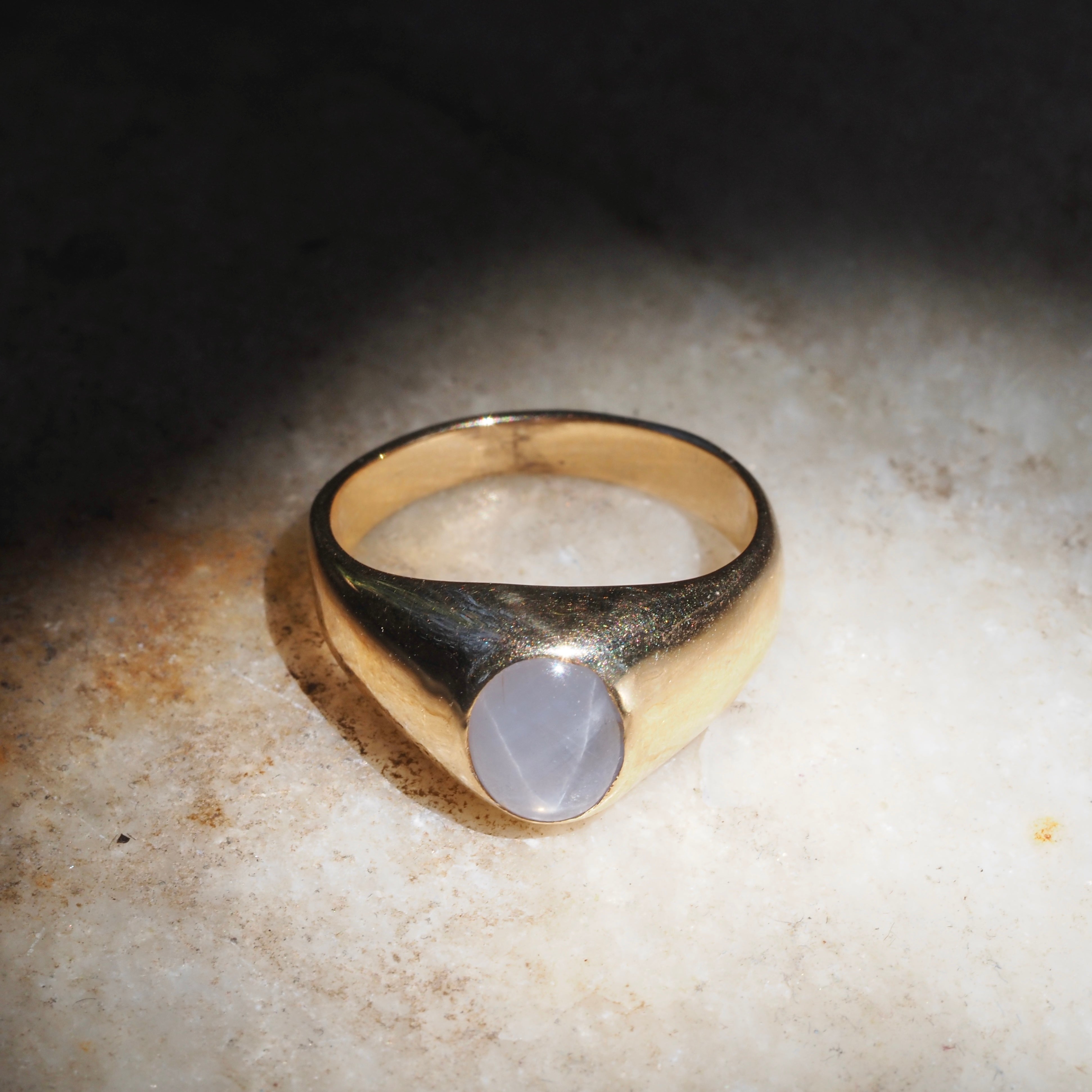 Vintage Natural Star Sapphire 14k Gold Flush Set Signet Ring